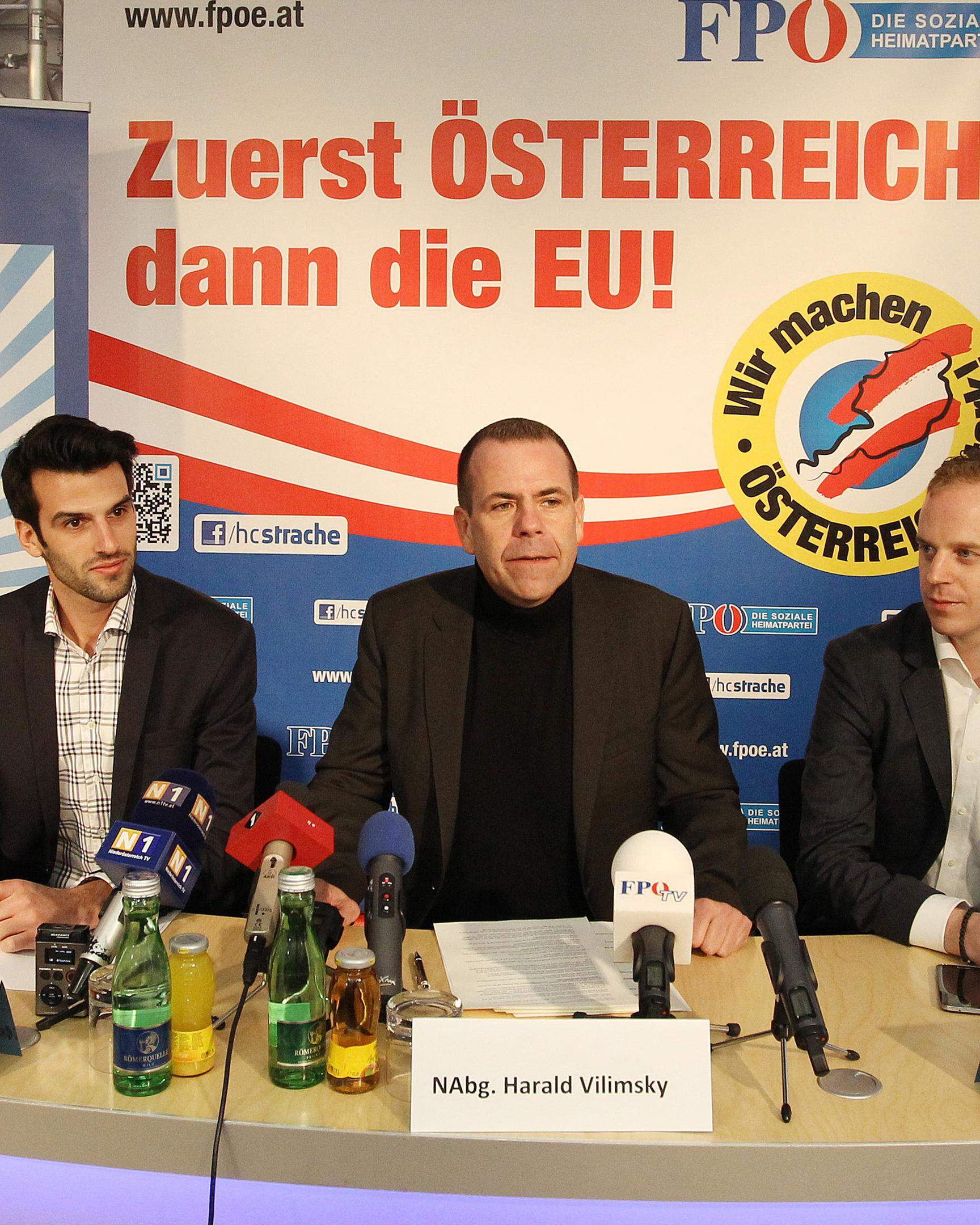 EU-Spitzenkandidat Harald Vilimsky (Mitte) könnte der große Sieger der EU-Wahlen werden. 