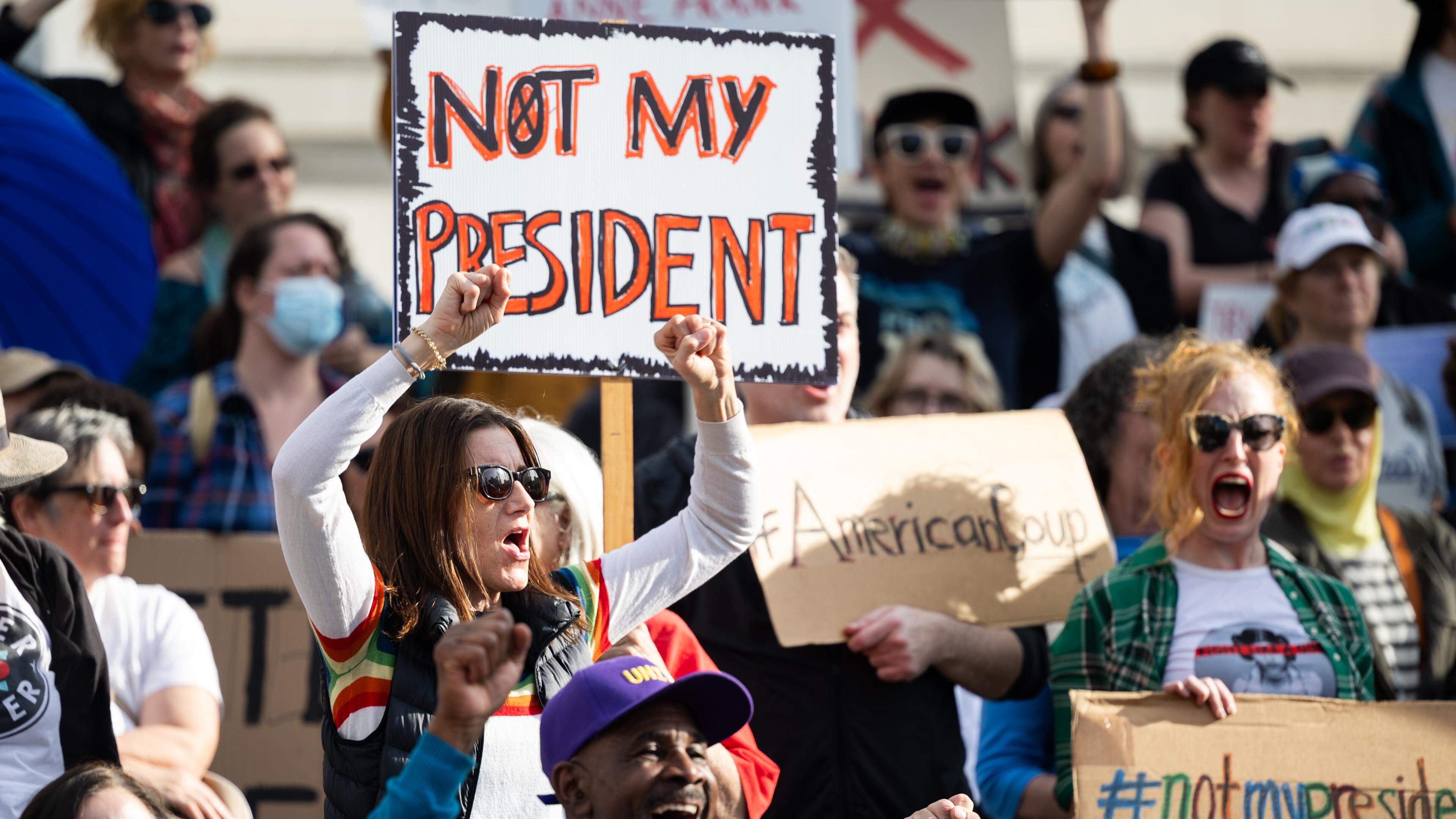 How Donald Trump benefits from a weak opposition
