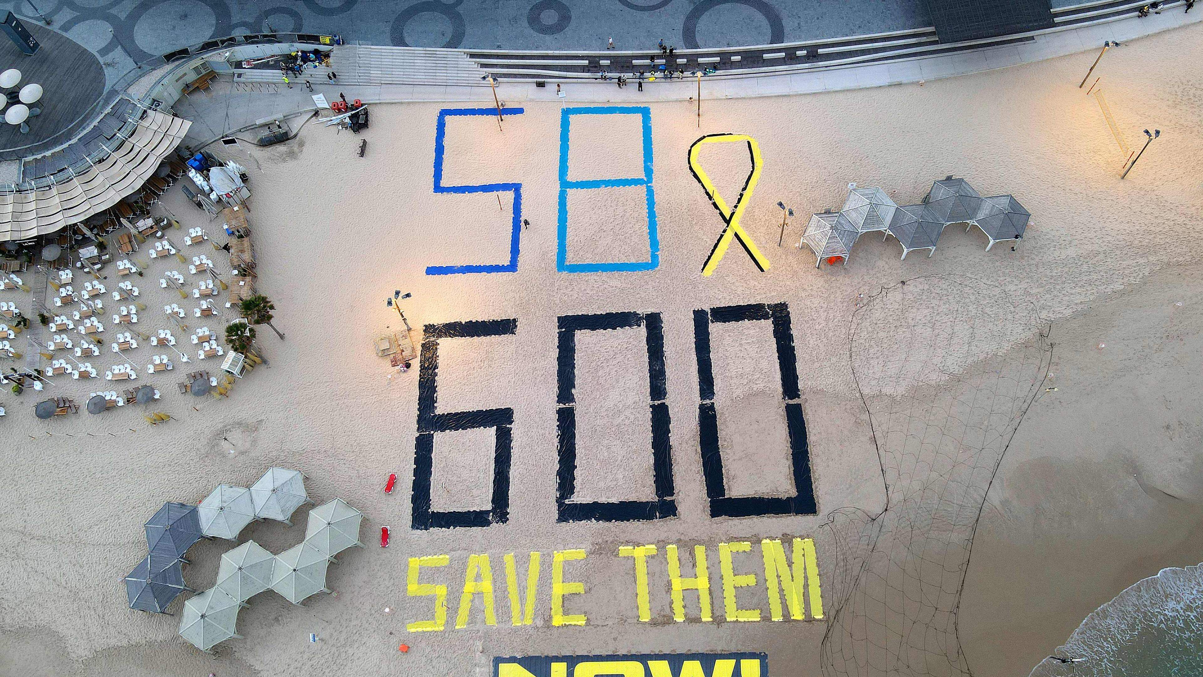 Pictures of the day: Geisel-members demand an end to the nightmare