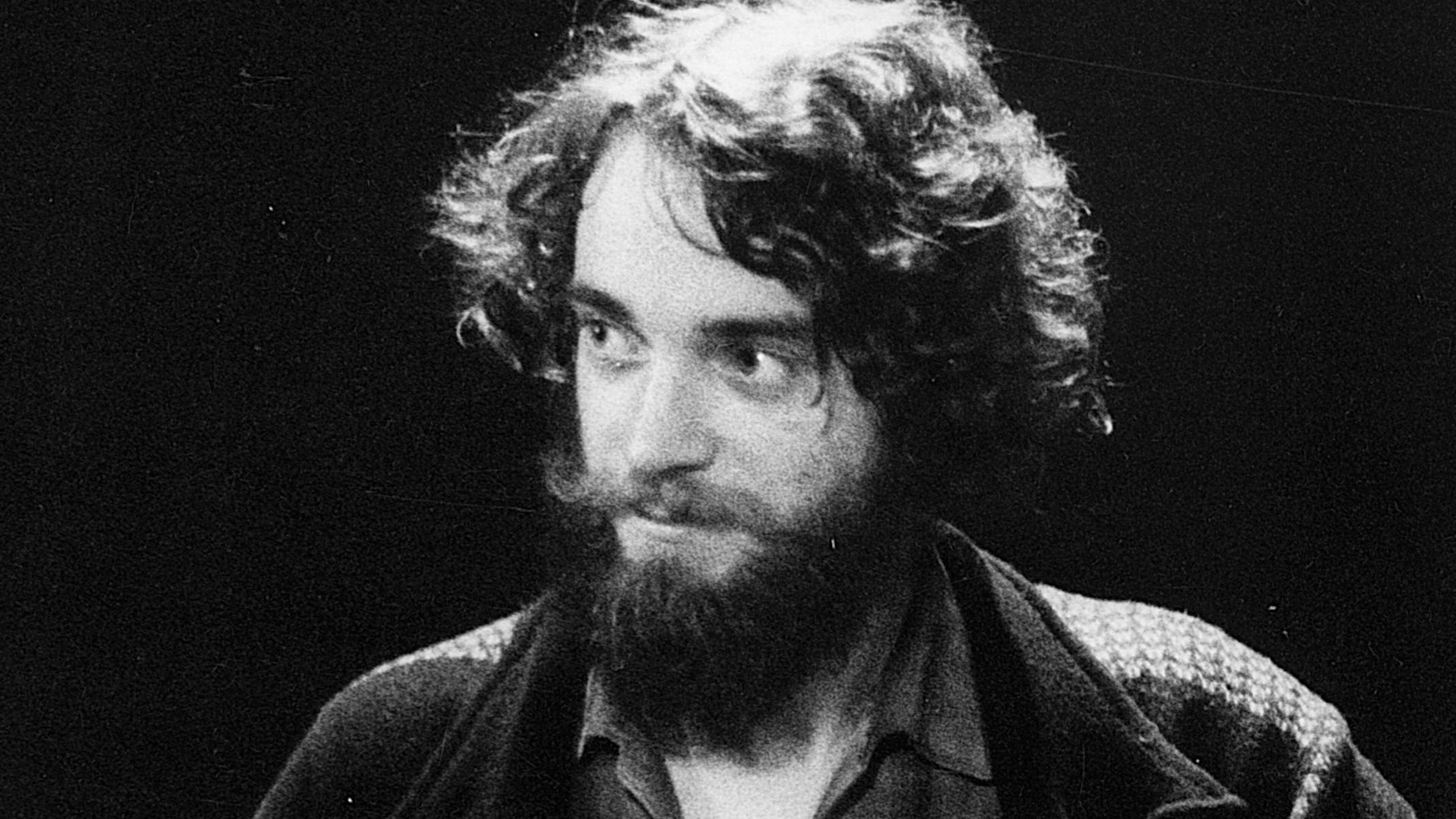 Langes Haar und Bart: Guy Schons im Jahr 1979 als Sänger und Gitarrist der Dullemajik.