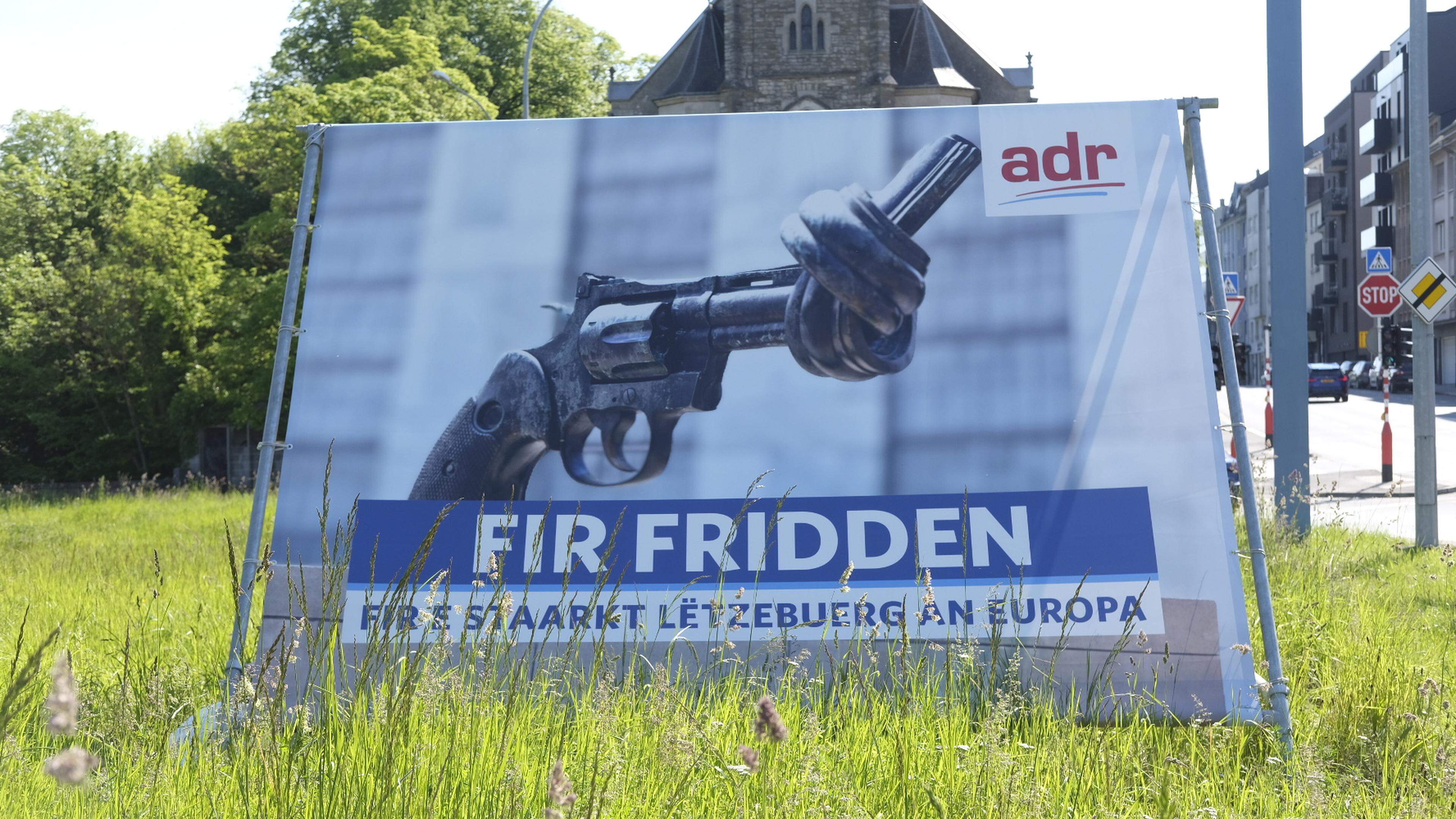 A Swiss peace foundation says it did not give the ADR permission to use a photo of the ‘Non Violence’ sculpture