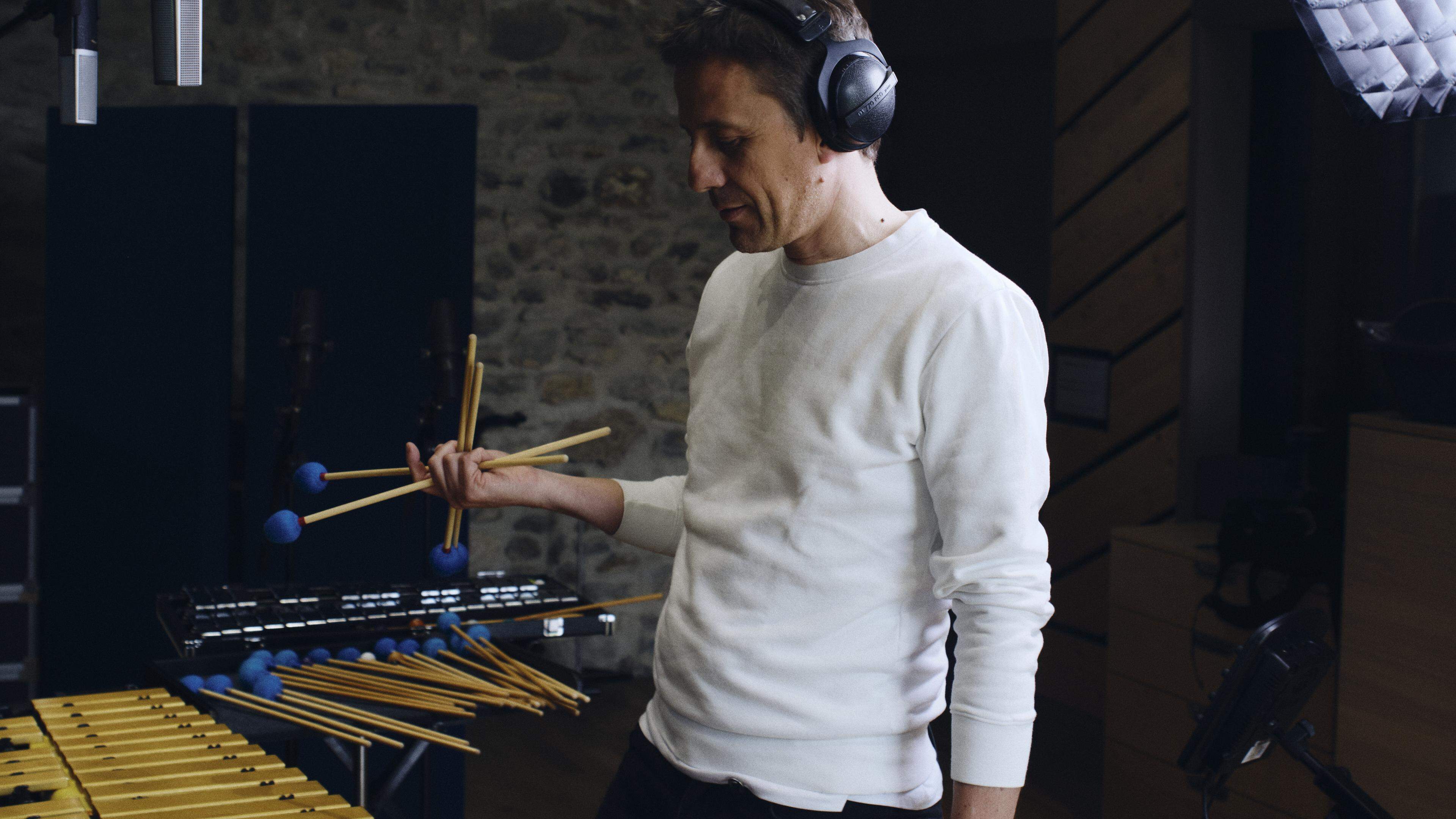 Pascal Schumacher brings « Glass for Two » to the Clerfer Loretto chapel: Homage to Philip Glass