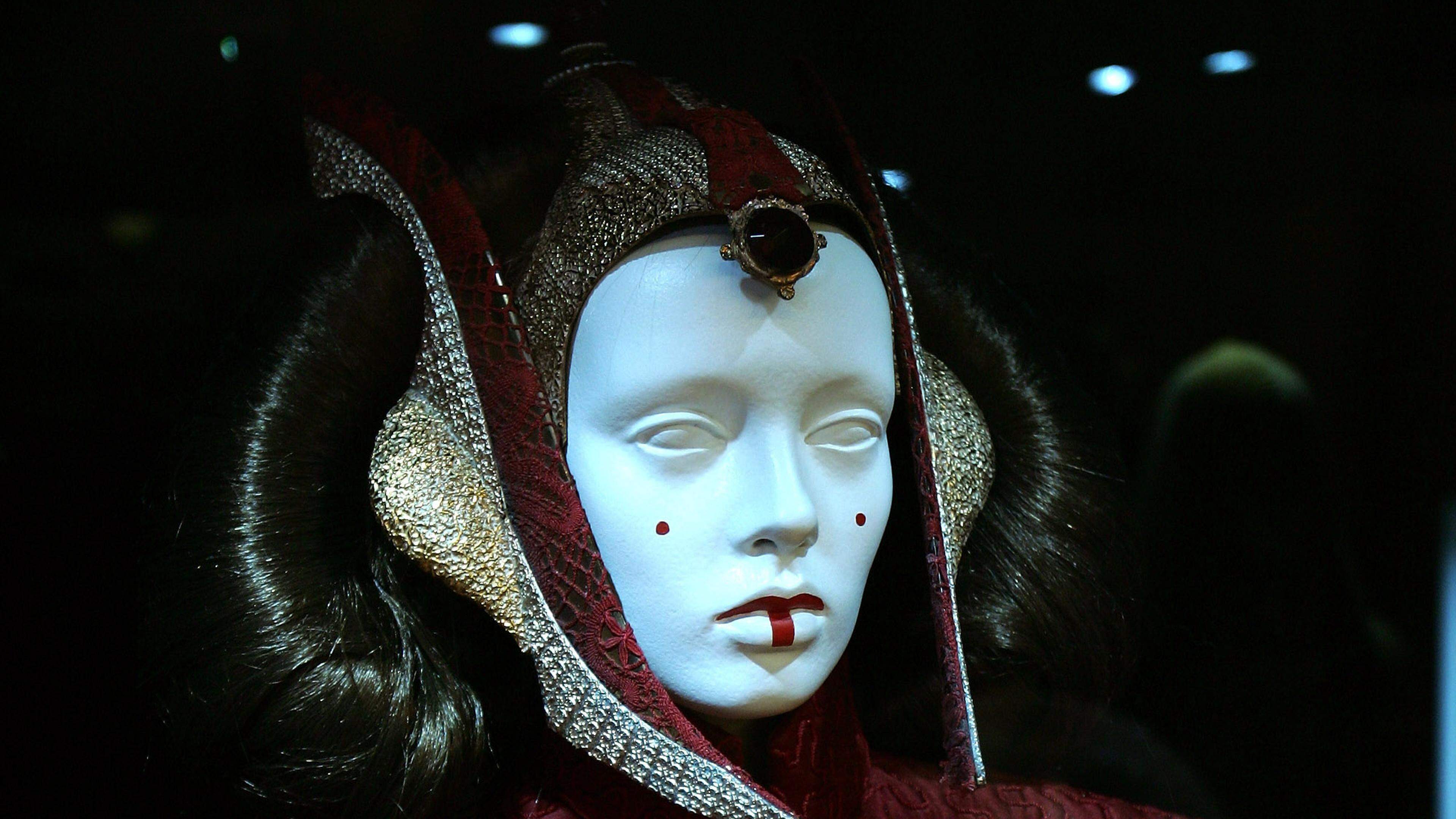 For the 20th anniversary of « Episode III – The Revenge of the Sith »: How costumes achieved cult status