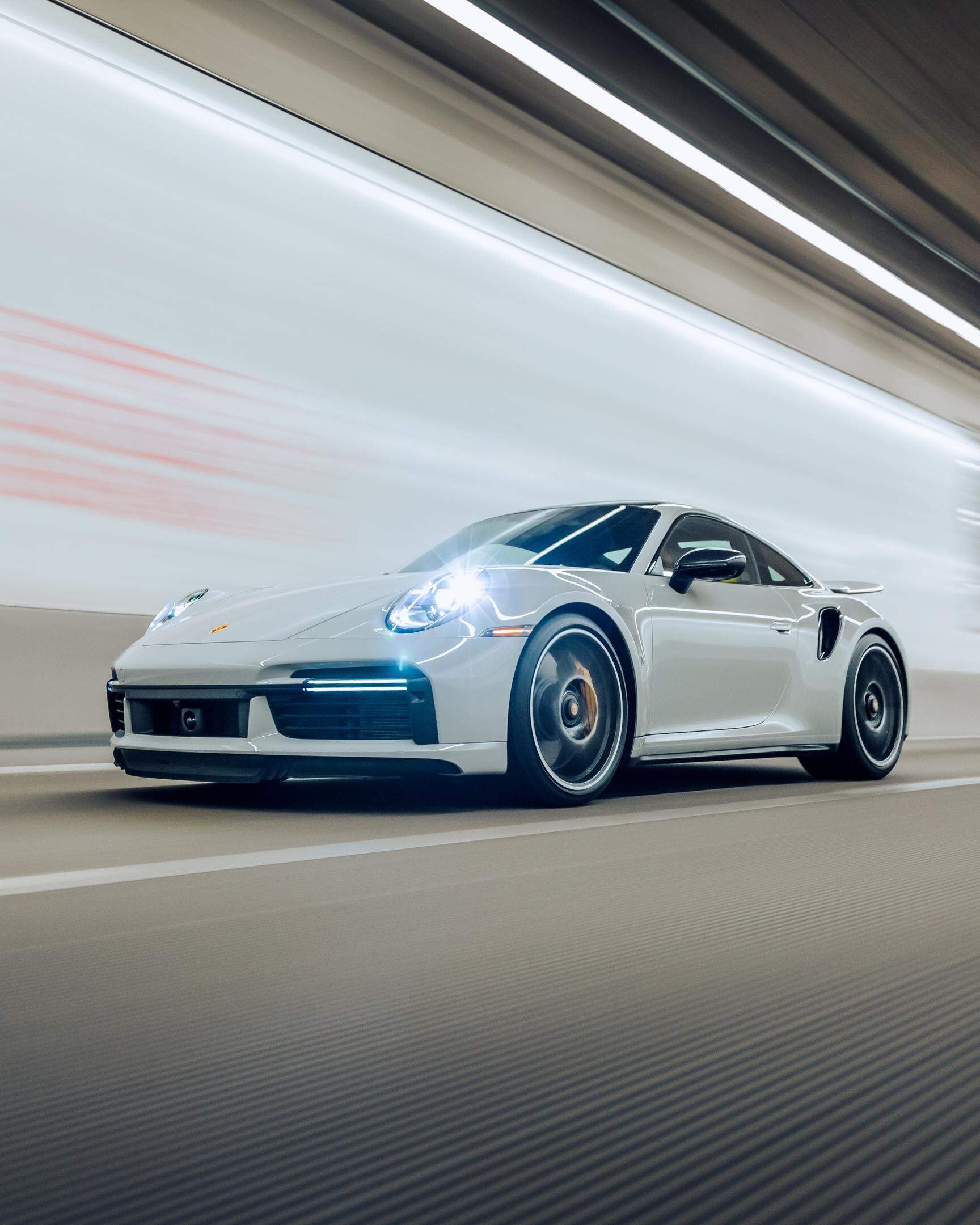 Das Nardò Tecnical Center (NTC) von Porsche mit seiner kreisrunden Hochgeschwindigkeitsstrecke soll ausgebaut werden. Umweltschützer wollen dem Vorhaben einen Riegel vorschoieben. 
