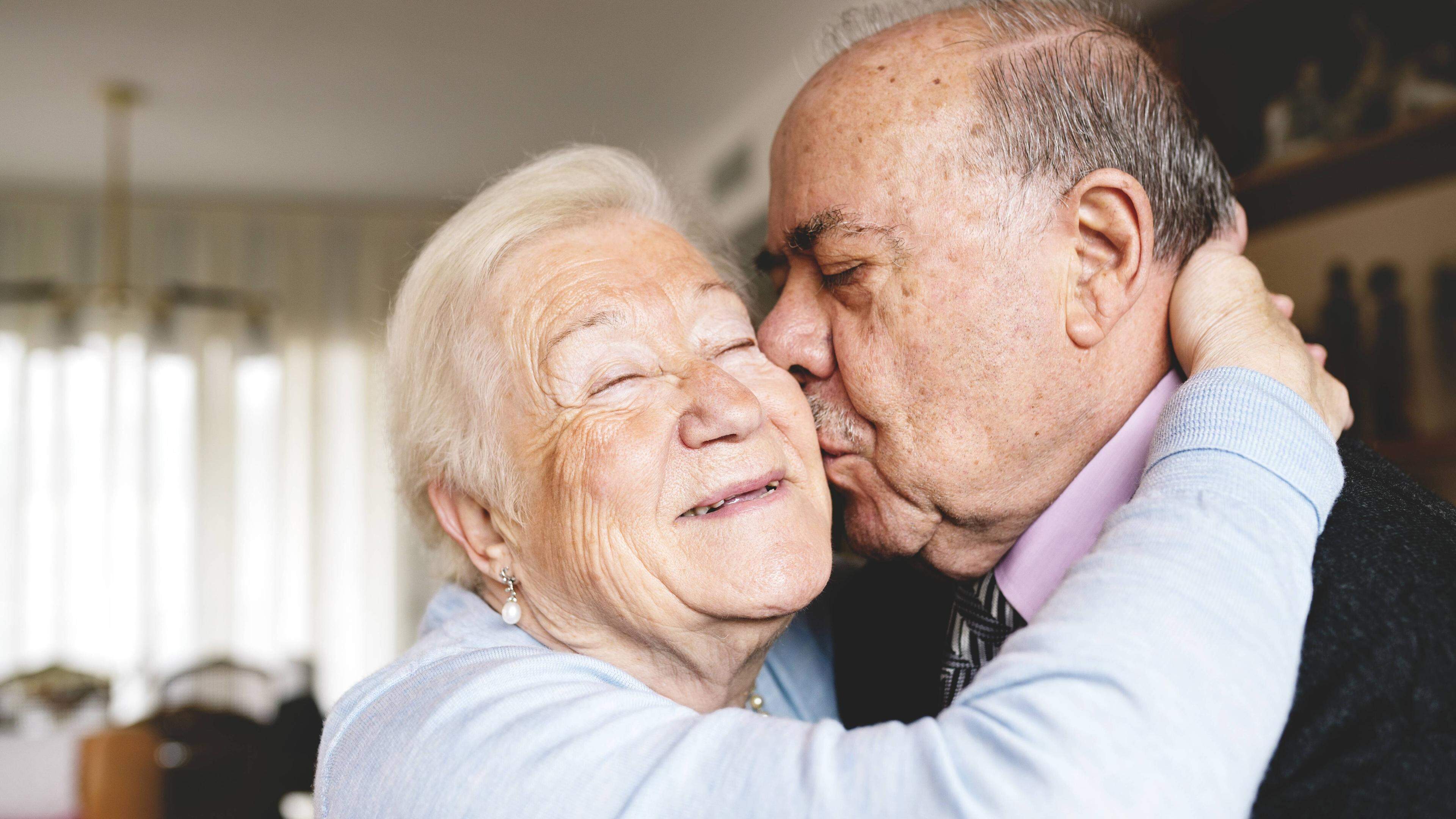 Sex in old age: four typical problems – and how to solve them