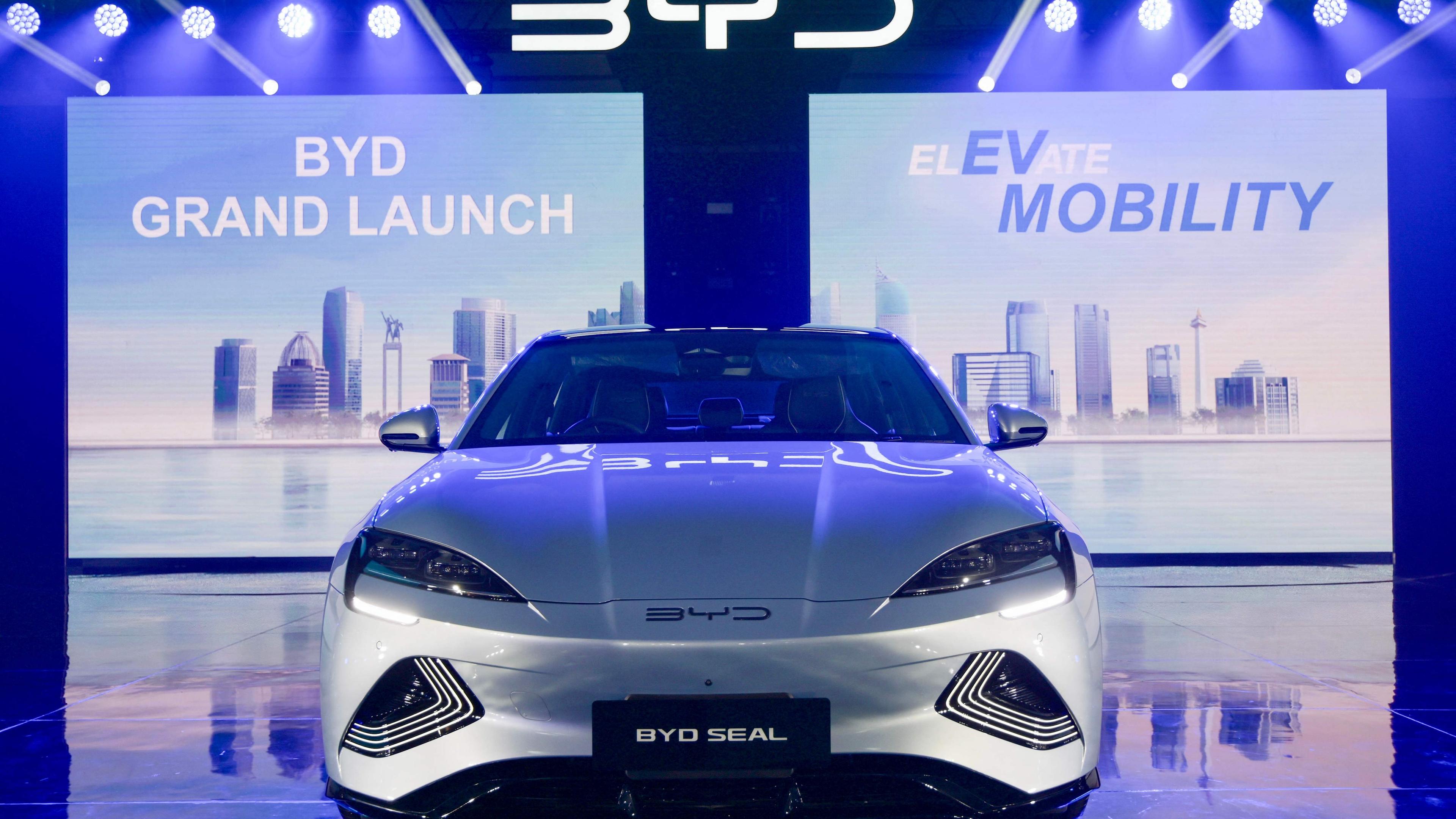 BYD Seal: elektrische China-Limousine im ersten Test - AUTO BILD