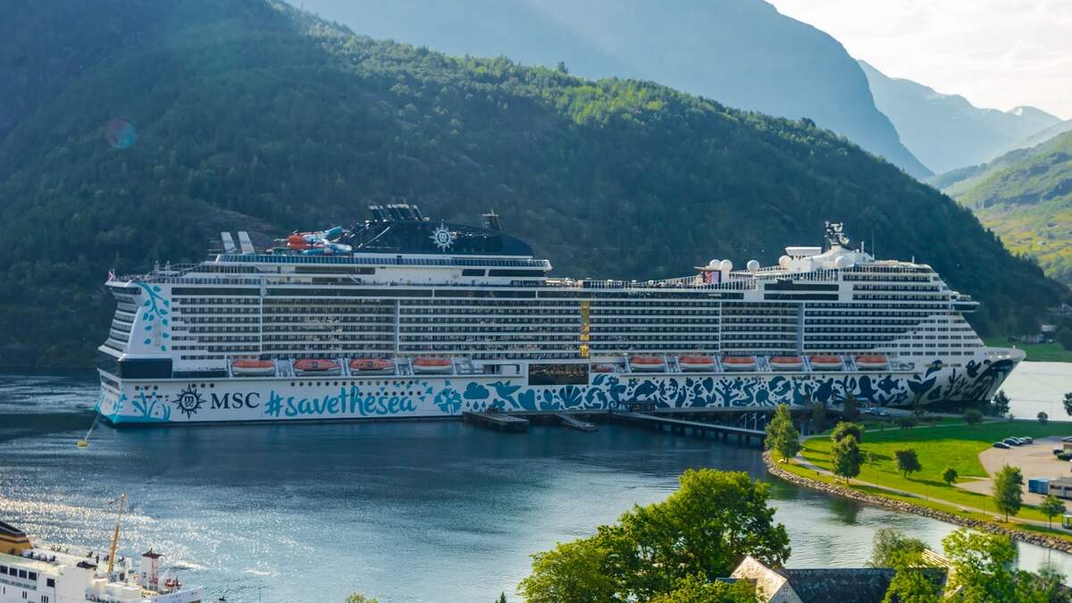 MSC Euribia passiert Straße von Hormus: Päischtcroisière findet statt ...