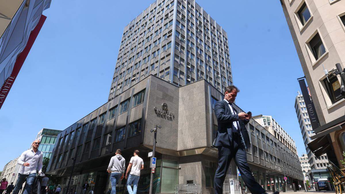 Luxemburger-Banken-steuern-auf-ein-weiteres-Rekordjahr-zu