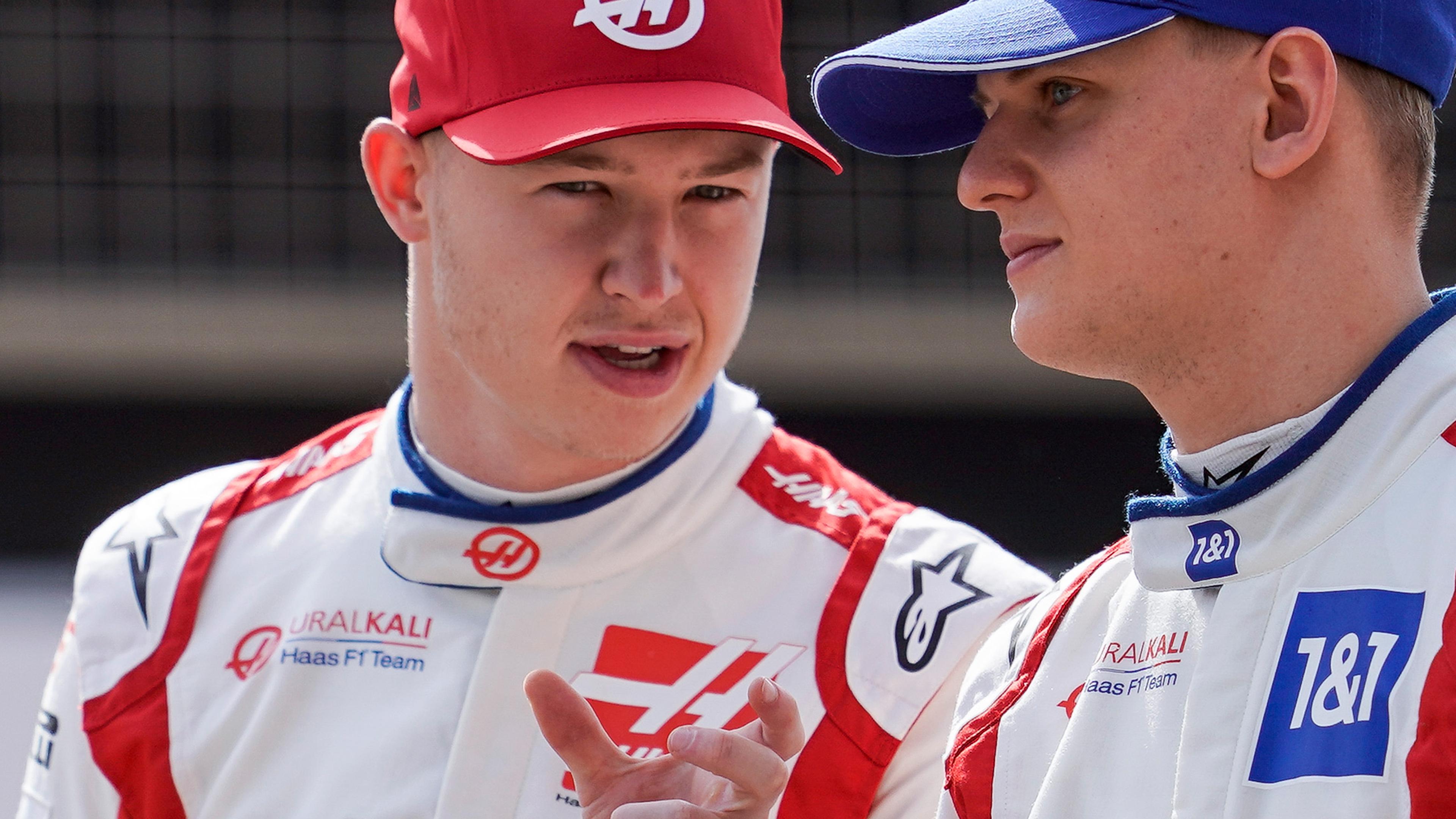 Nikita Masepin aus Russland (l.) und Mick Schumacher fuhren gemeinsam für das Haas-Team.