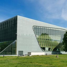 Between trauma and modernity: a Warsaw trip that moves