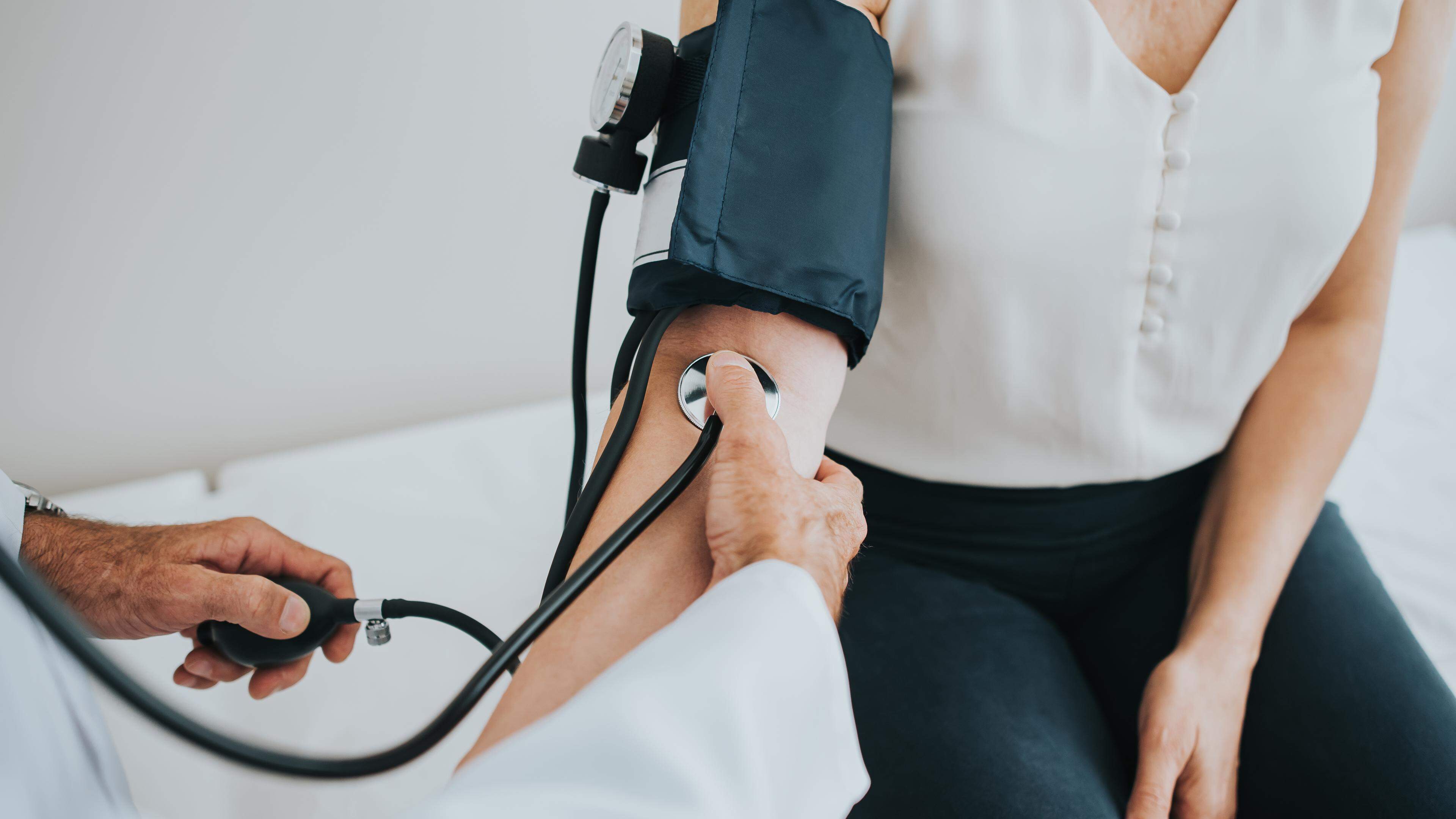 Seven tips to lower high blood pressure