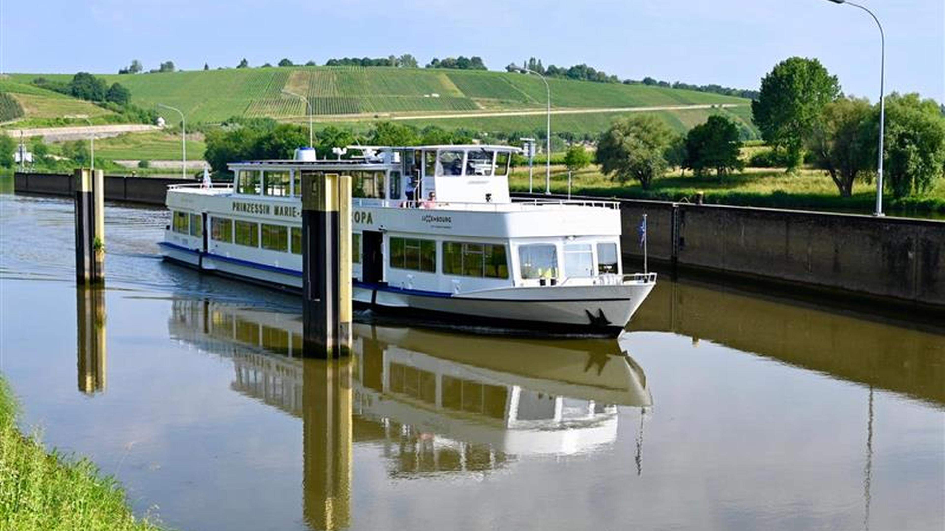 Historical Marie astrid arrives in Schengen
