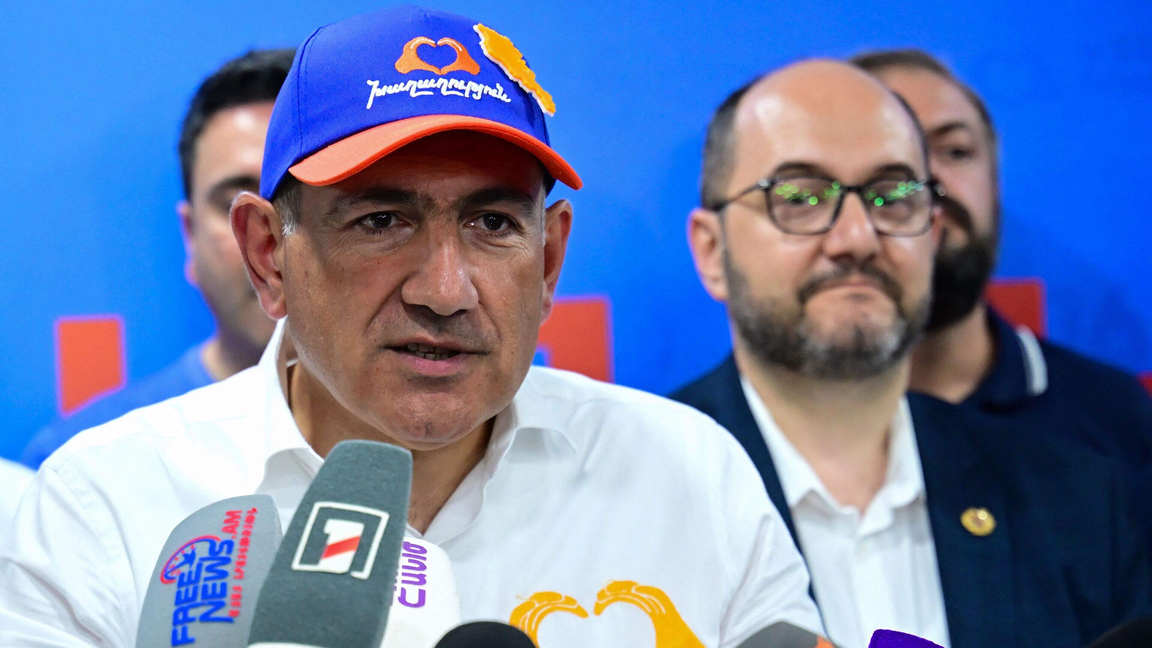 Trotz russischer Drohungen gewinnt Armeniens Pro-E