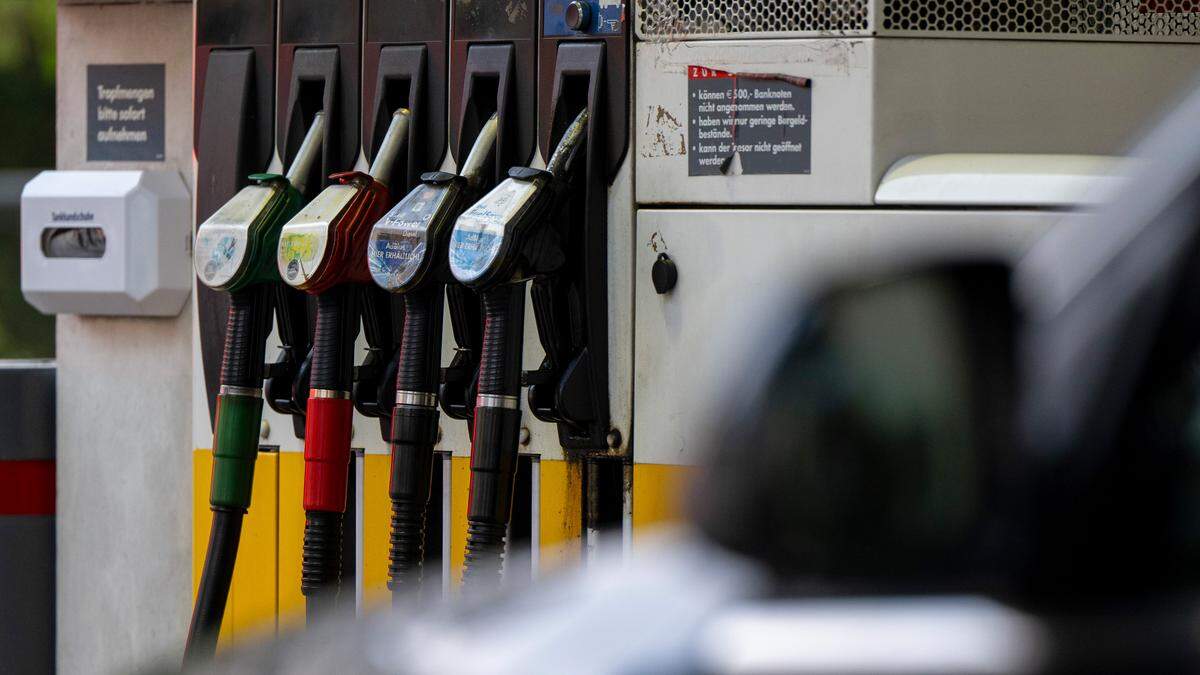 Diesel-kostet-ab-Mitternacht-wieder-mehr