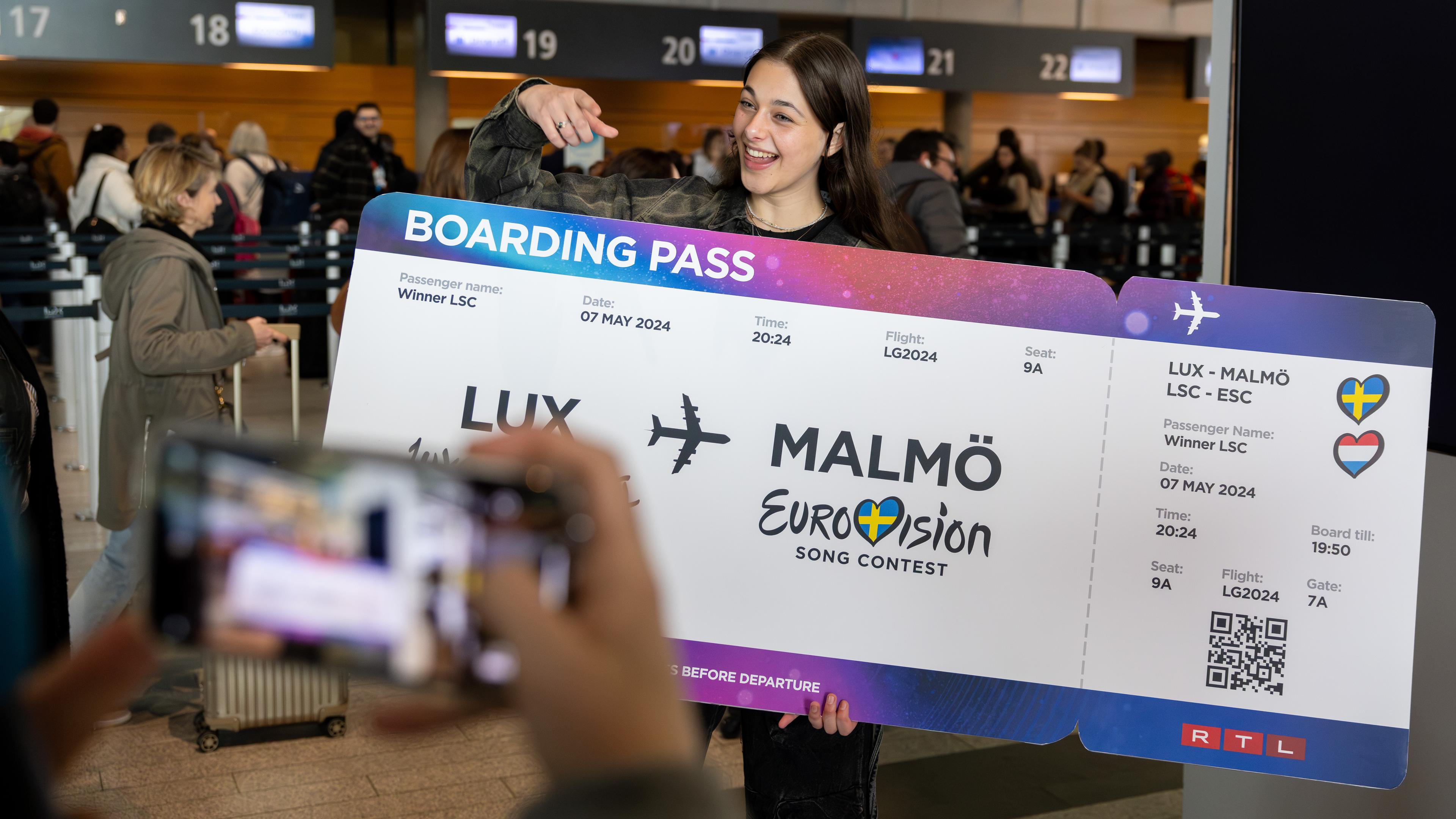 ESC 2024: TALI gibt letzte Interviews vor ihrem Abflug nach Malmö - Luxemburg 26.04.24 Foto: Sibila Lind/ Luxemburger Wort