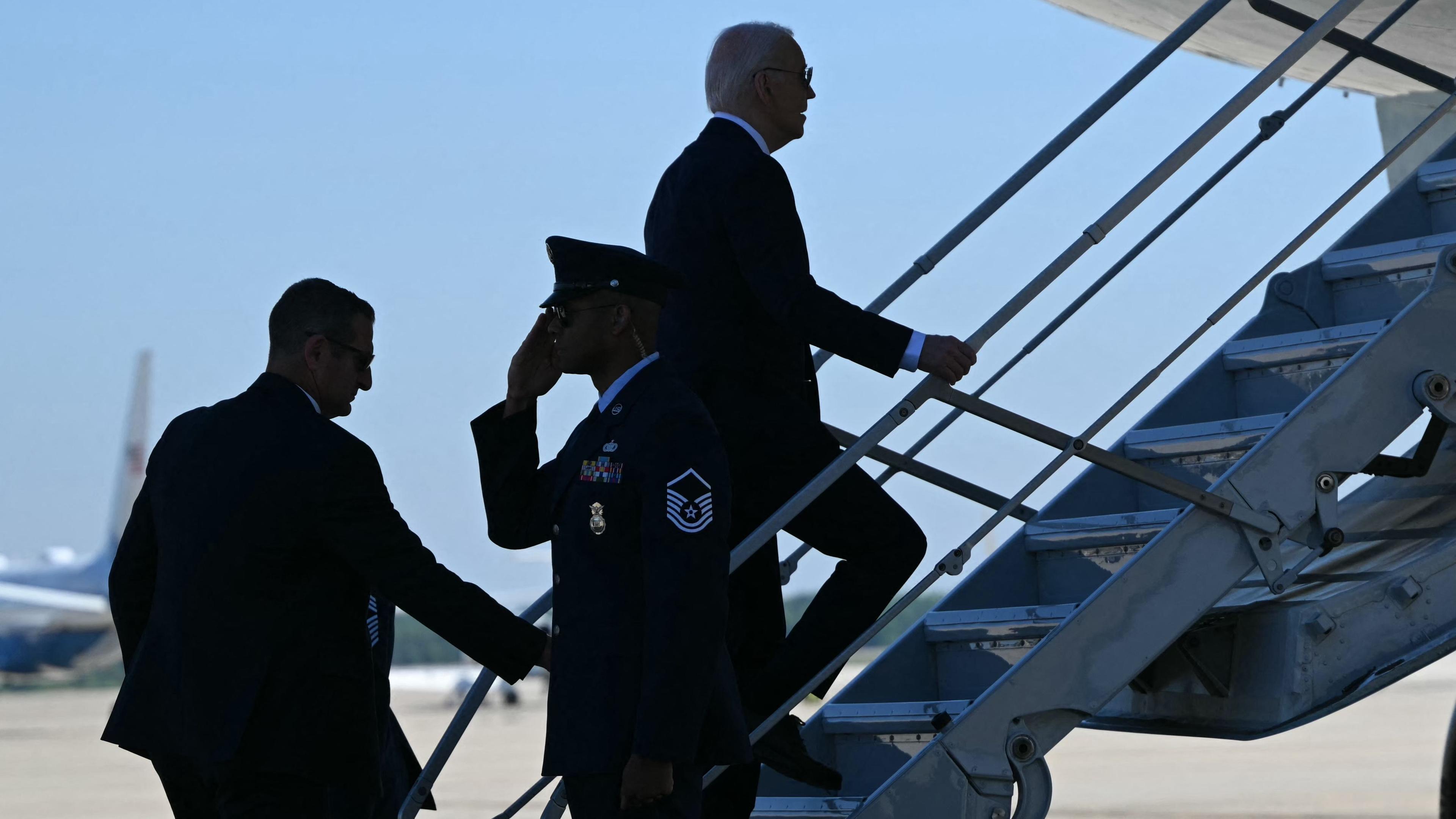 Für Joe Biden gleicht der Nahostkonflikt einem Drahtseilakt, bei dem er viel verlieren kann.