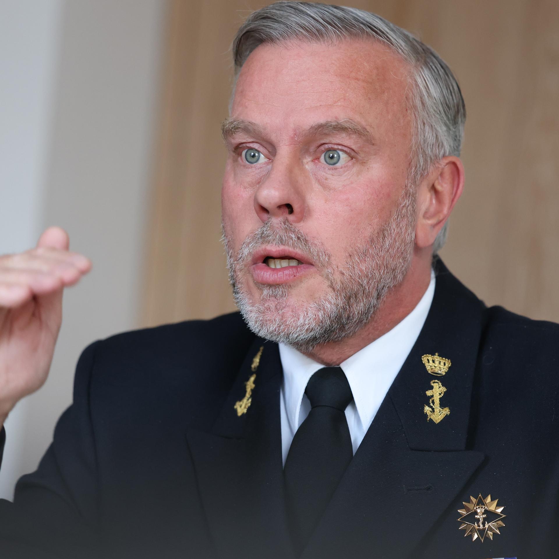 Admiral Rob Bauer, Vorsitzender des NATO-Militärausschusses, im Gespräch mit dem „Luxemburger Wort“ im Chateau Betzdorf.