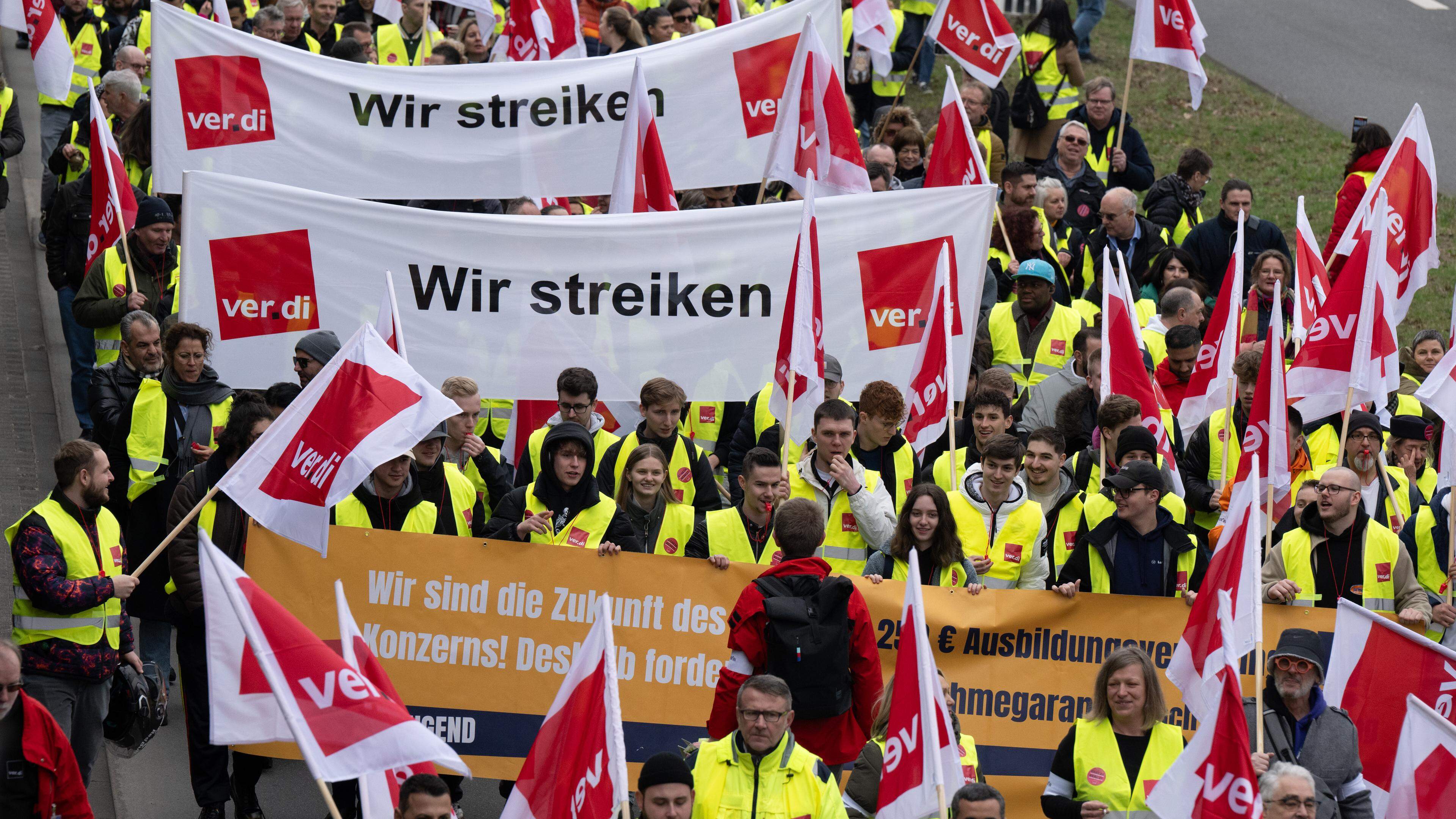 Germany witnessed a string of transport strikes this year, indicative of an undersupply of labour that has put upward pressure on wages, say some experts