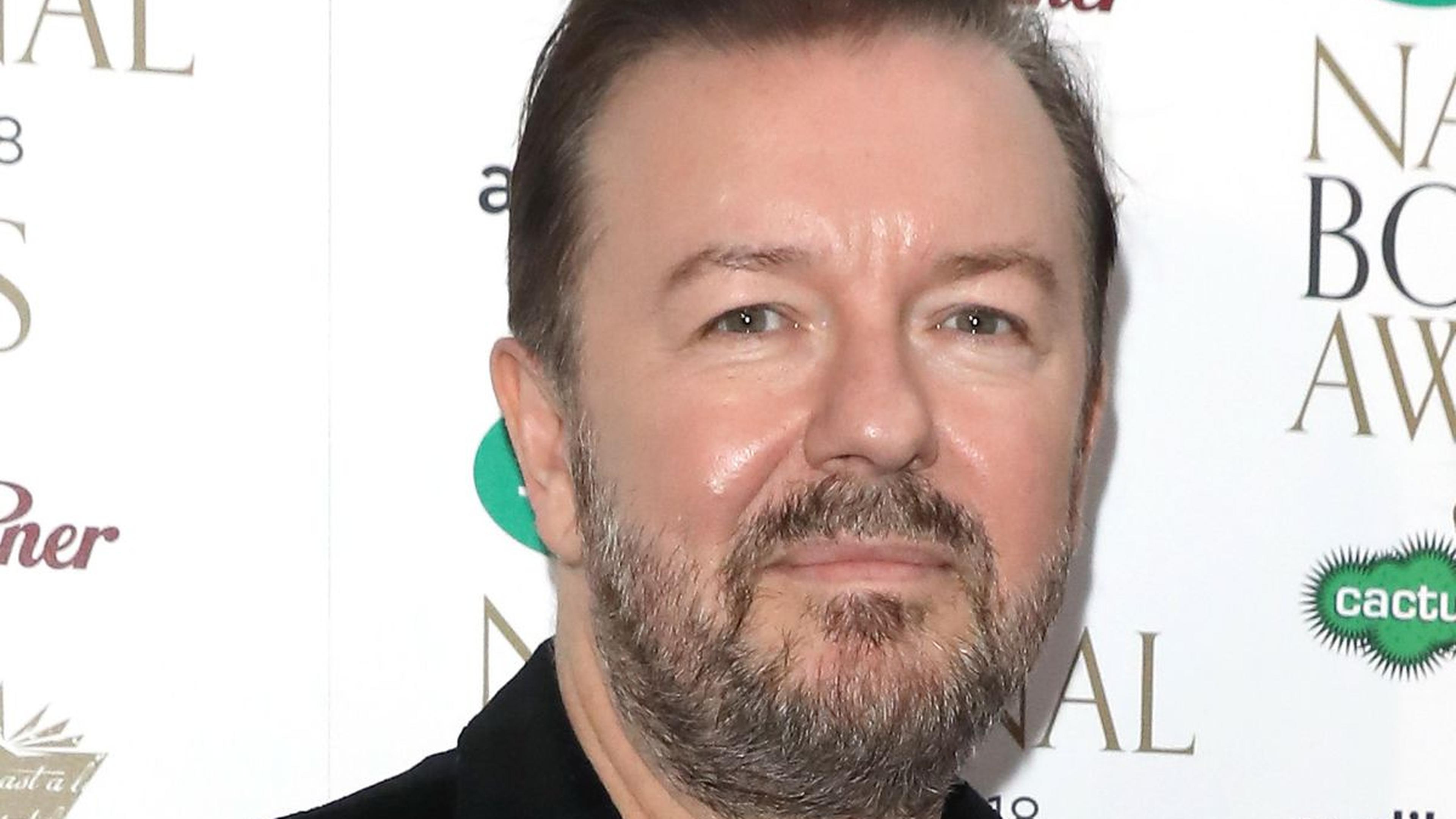 Bite comedian Ricky Gervais receives Hollywood star