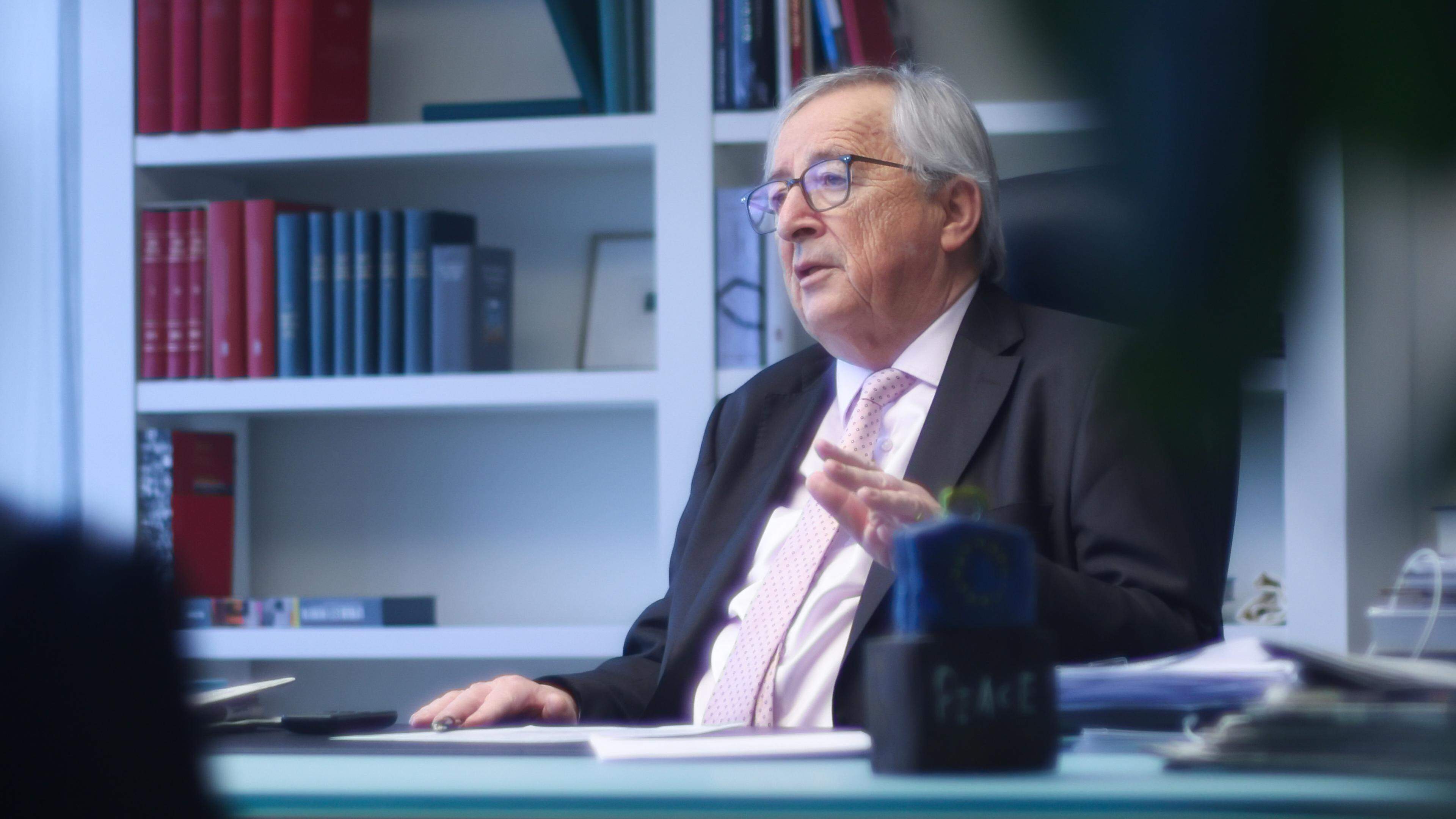 09.02.2024 Jean-Claude Juncker im Gespräch mit Télécran : " Die Situation in der Ukraine -  Krieg " , Foto : Marc Wilwert