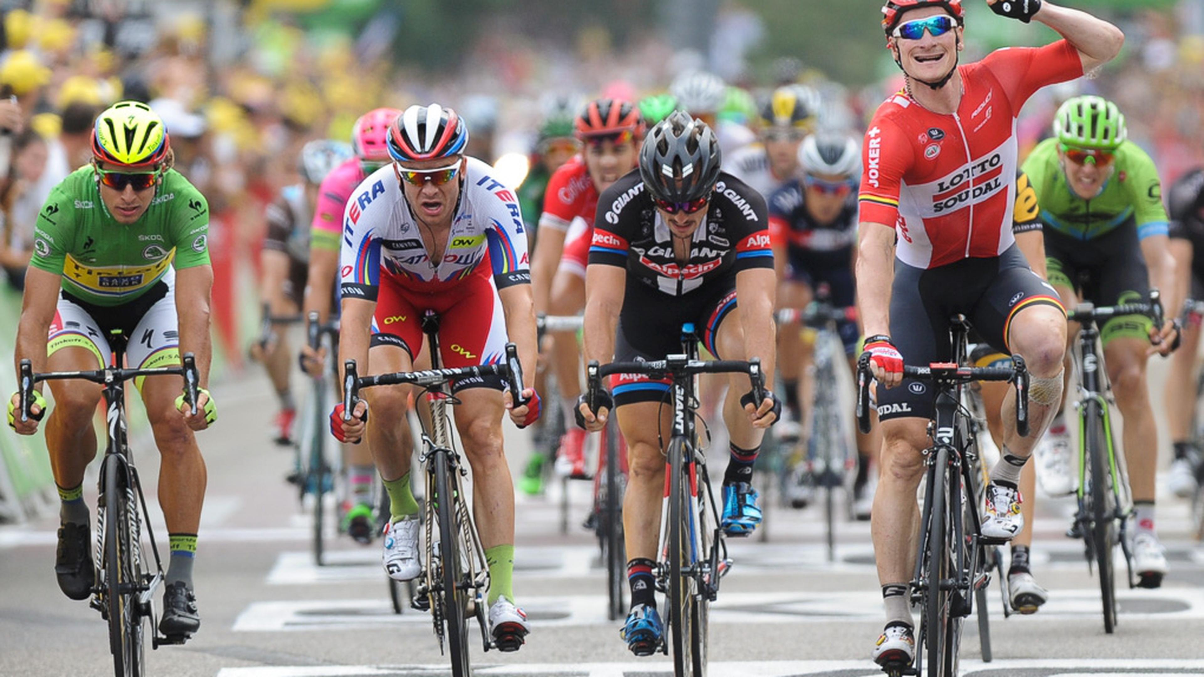 André Greipel (D/Lotto-Soudal) gewinnt die 15. Etappe - Tour de France 2015 – 15. Etappe Mende / Valence – Foto: Serge Waldbillig