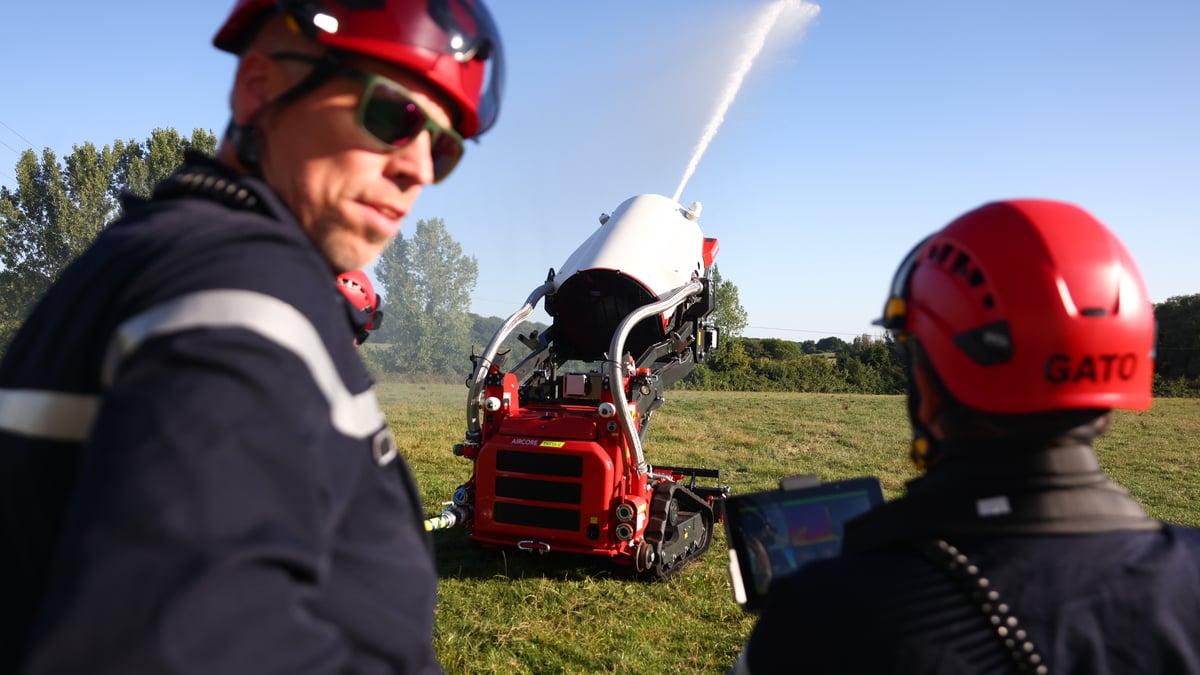 KidzRobotix Robot Bouche D'Incendie - Kit Scientifique Pompe à Eau - Jouet Éducatif 8+