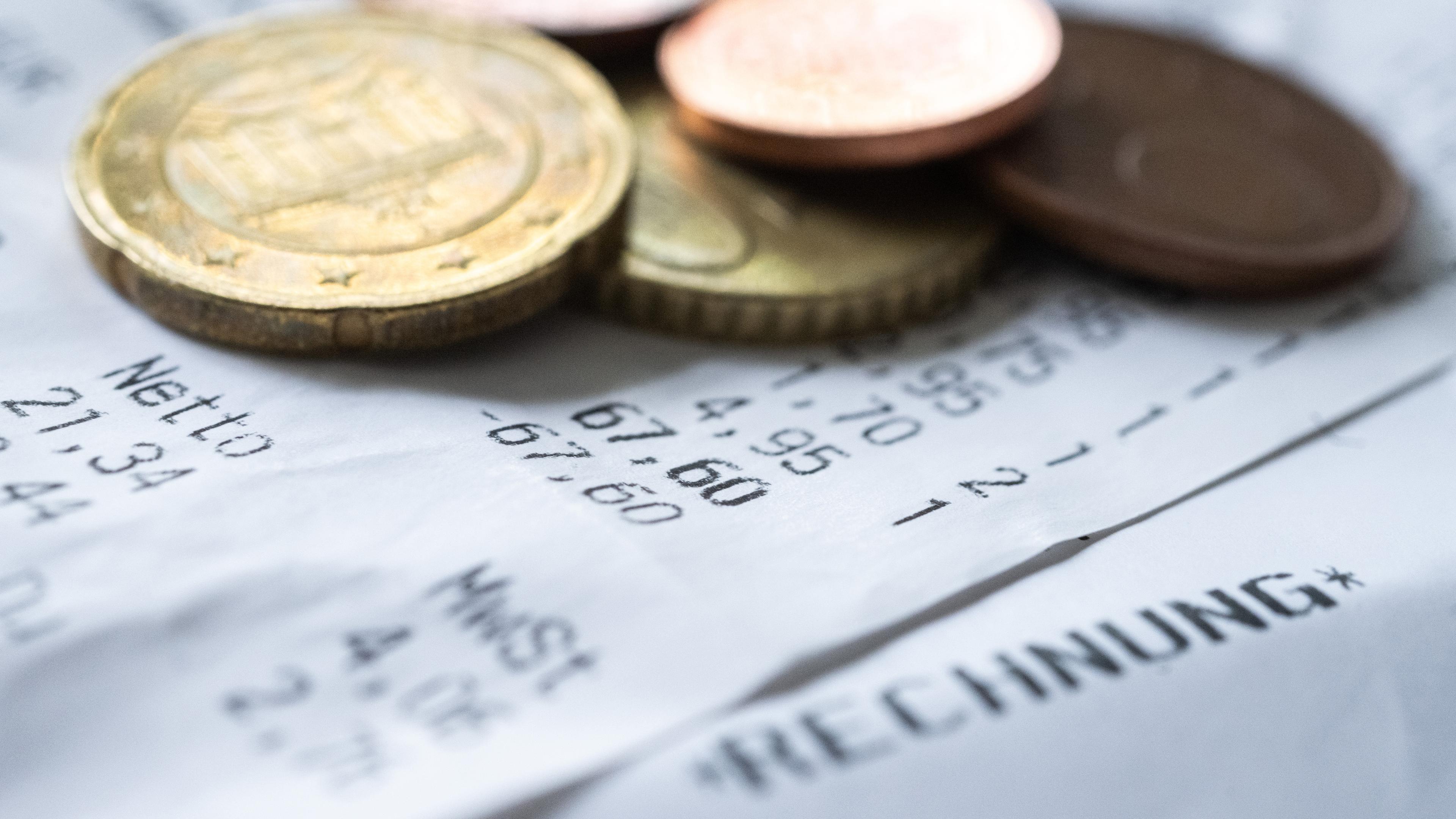 Inflation rate in the euro zone remains at 2.2 percent