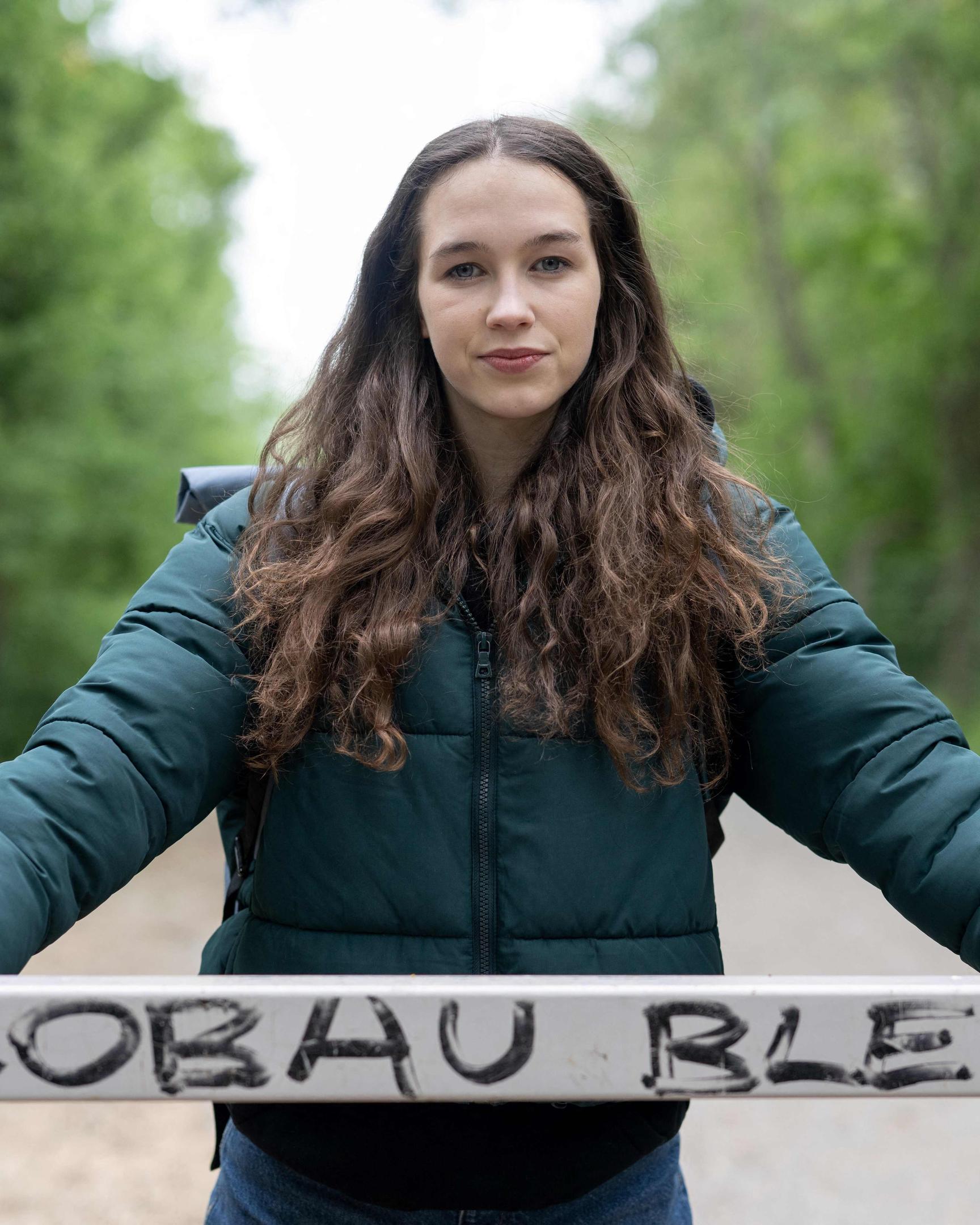Als Klimaaktivistin hat sich Lena Schilling in der österreichischen Politik einen Namen gemacht. Nun steht sie unter Beschuss.