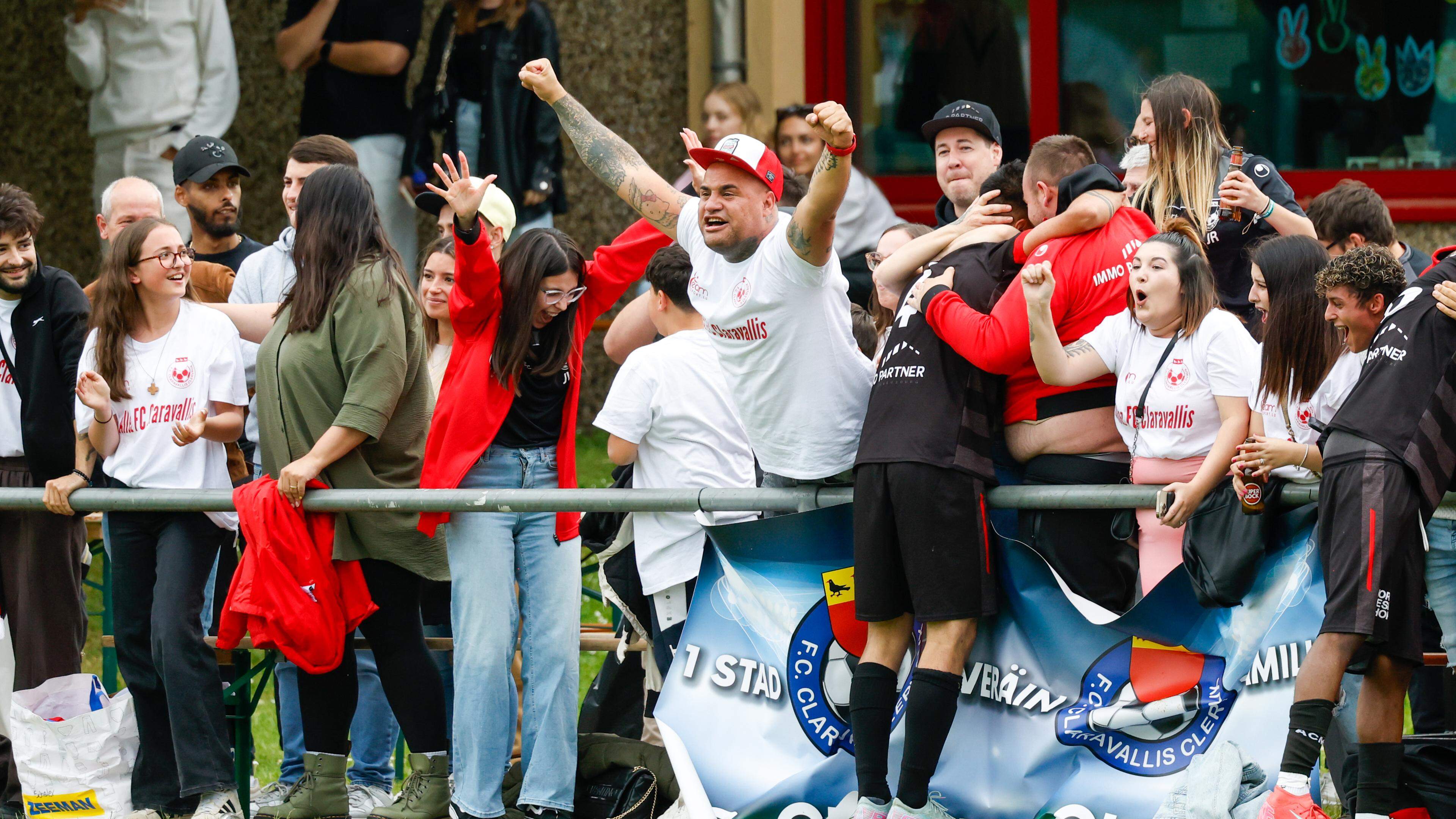 Pictures instead of words: Luxembourg’s football fans love the barrage games