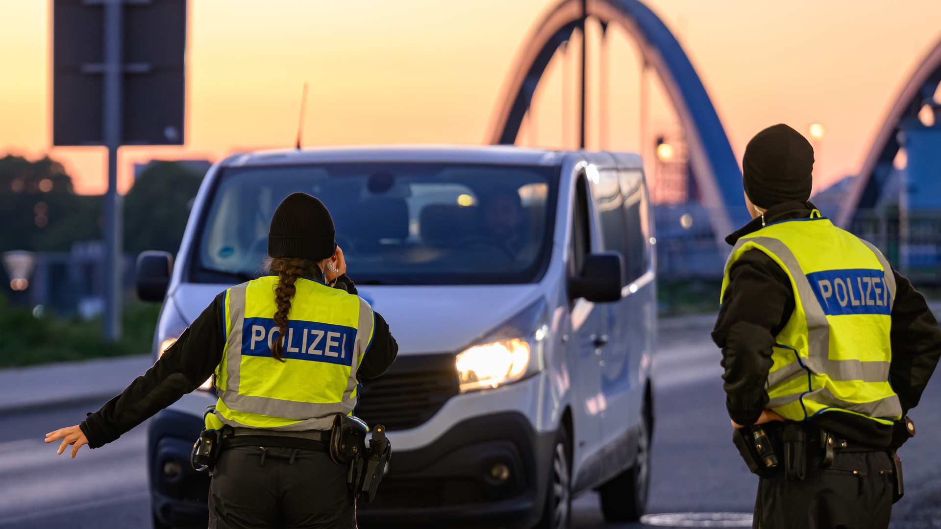 Alexander Dobrindt: Wir halten Grenzkontrollen aufrecht