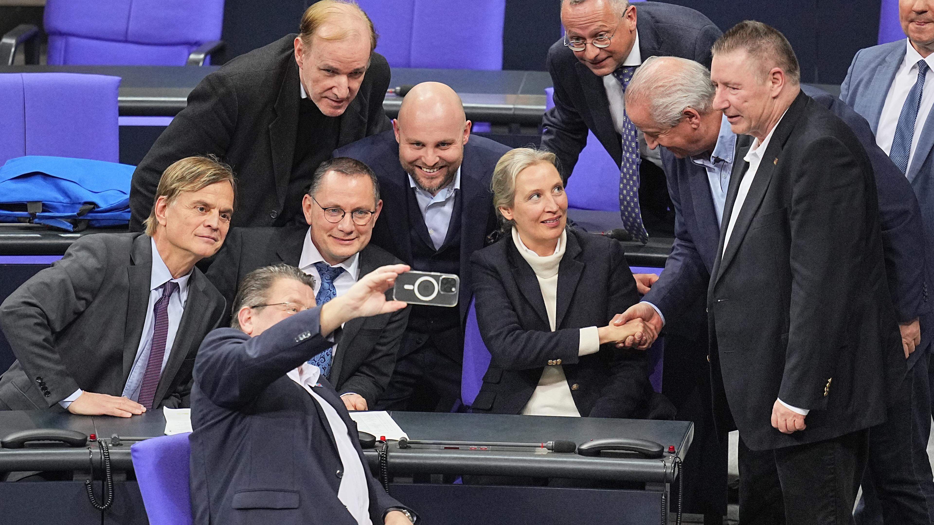 Votul privind migrațiile provoacă un scandal – AfD sărbătorește   