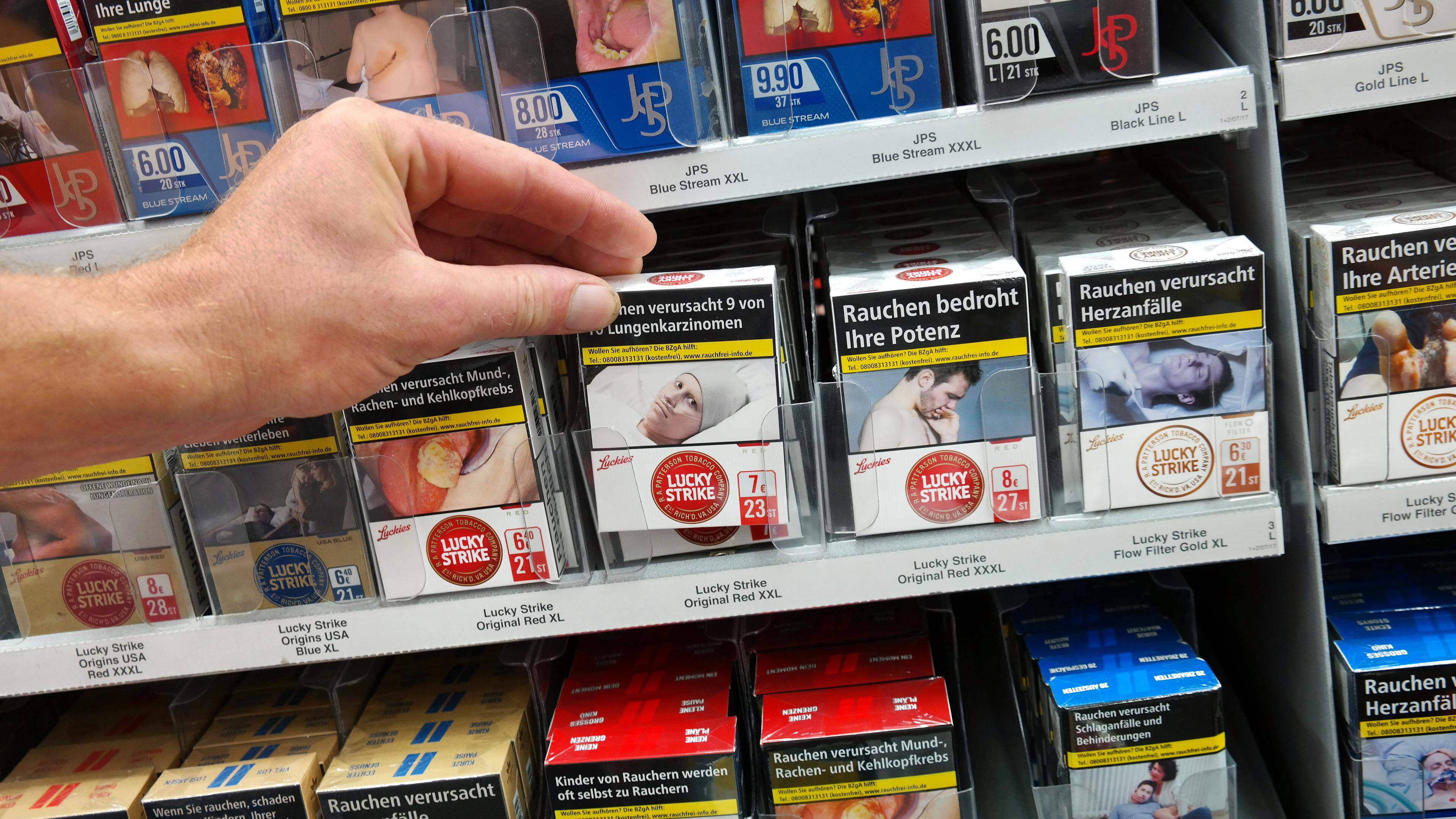 Cigarettes, tabac à rouler… les fumeurs pourront-ils bientôt en rapporter  beaucoup plus en France ?