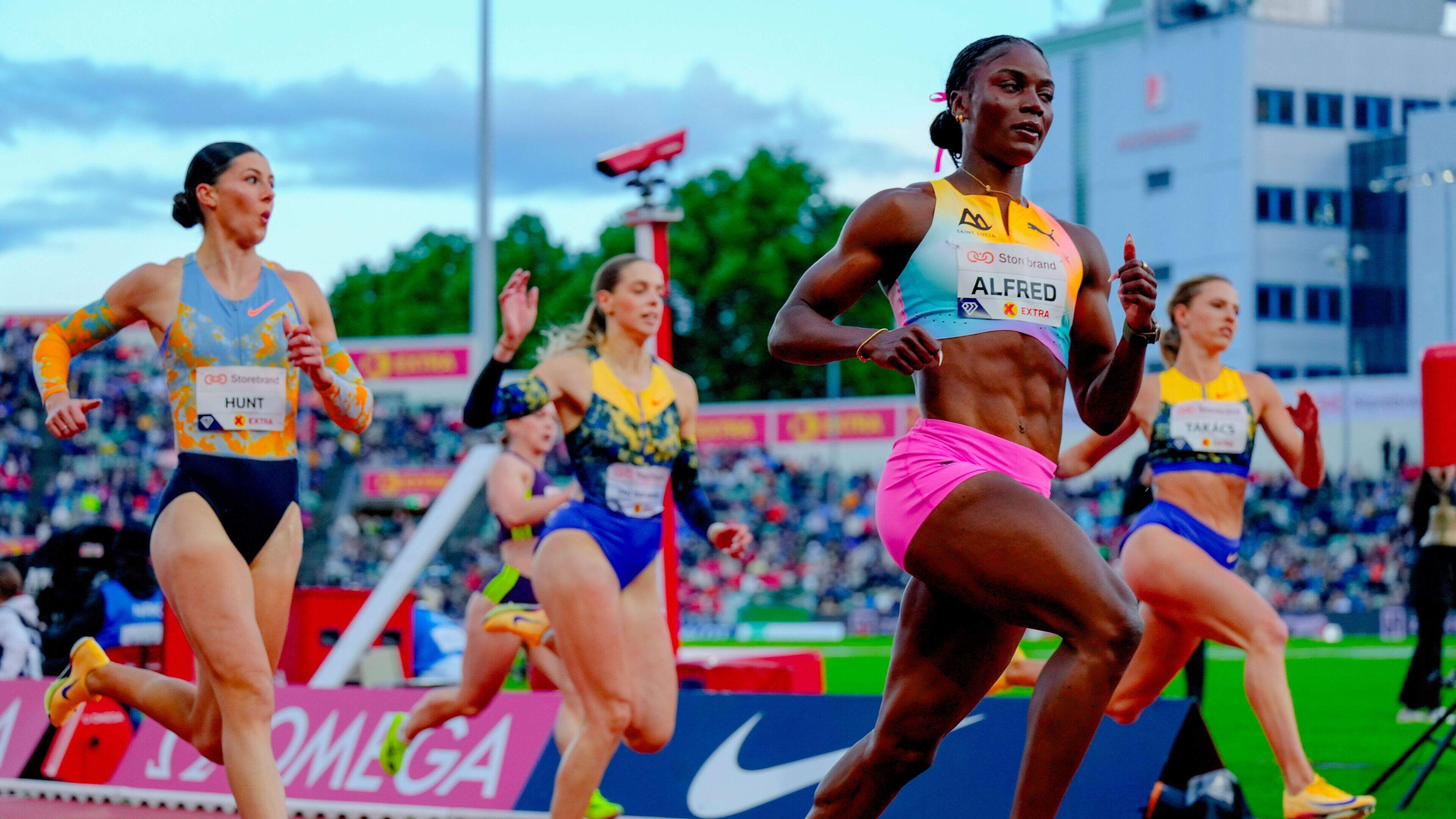 Die Olympiasiegerin hängt Patrizia van der Weken in Oslo ab