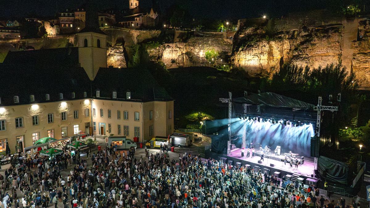 Eine-Nacht-voller-Musik-und-Magie-So-bunt-und-fr-hlich-groovt-Luxemburg