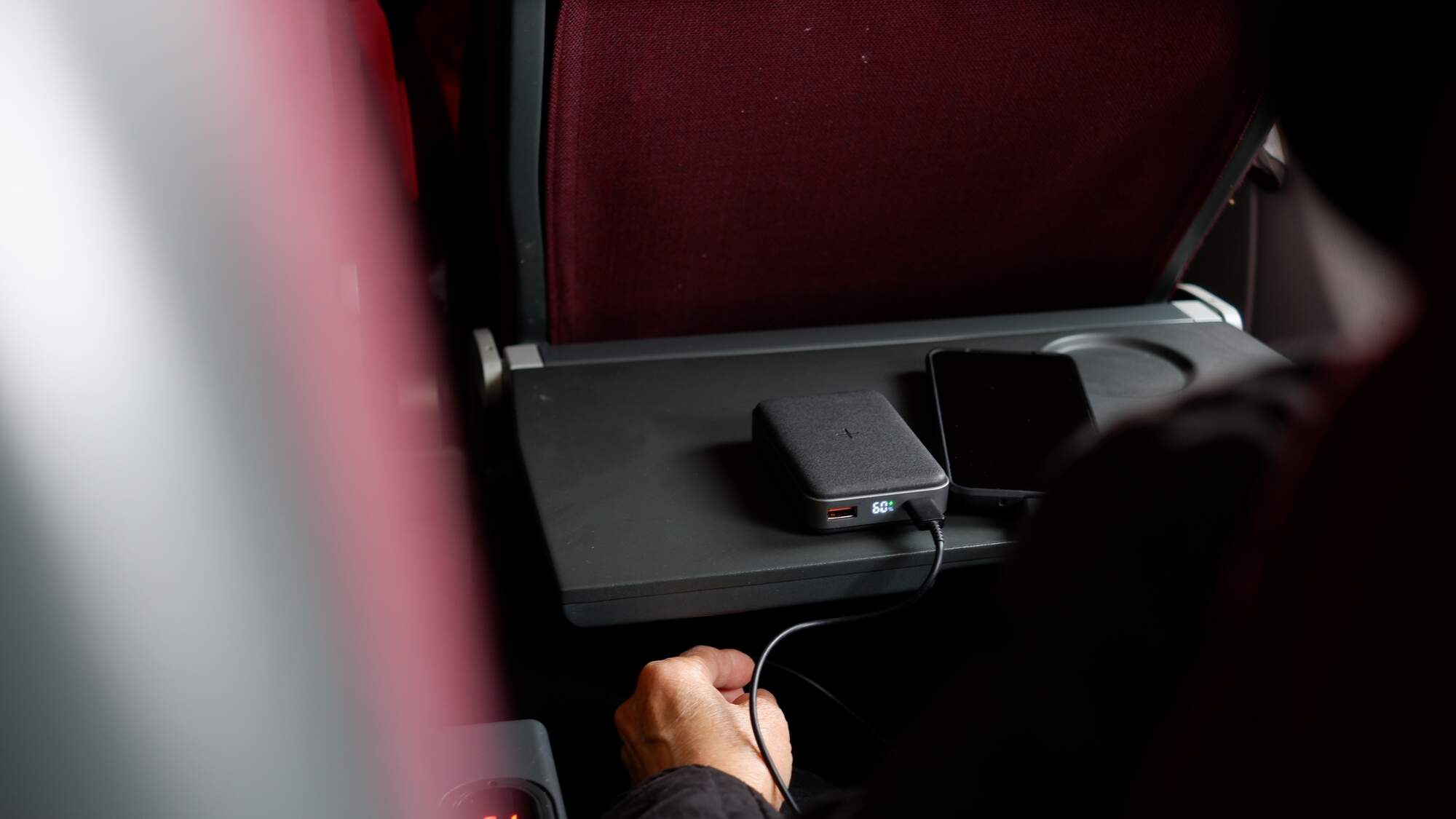 Les batteries lithium-ion sont-elles dangereuses en avion ? | Virgule