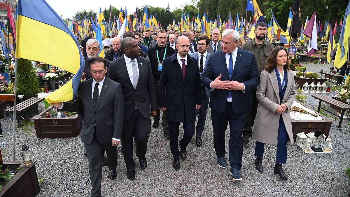 Startschuss-f-r-Sondertribunal-zu-Russlands-Ukraine-Angriff