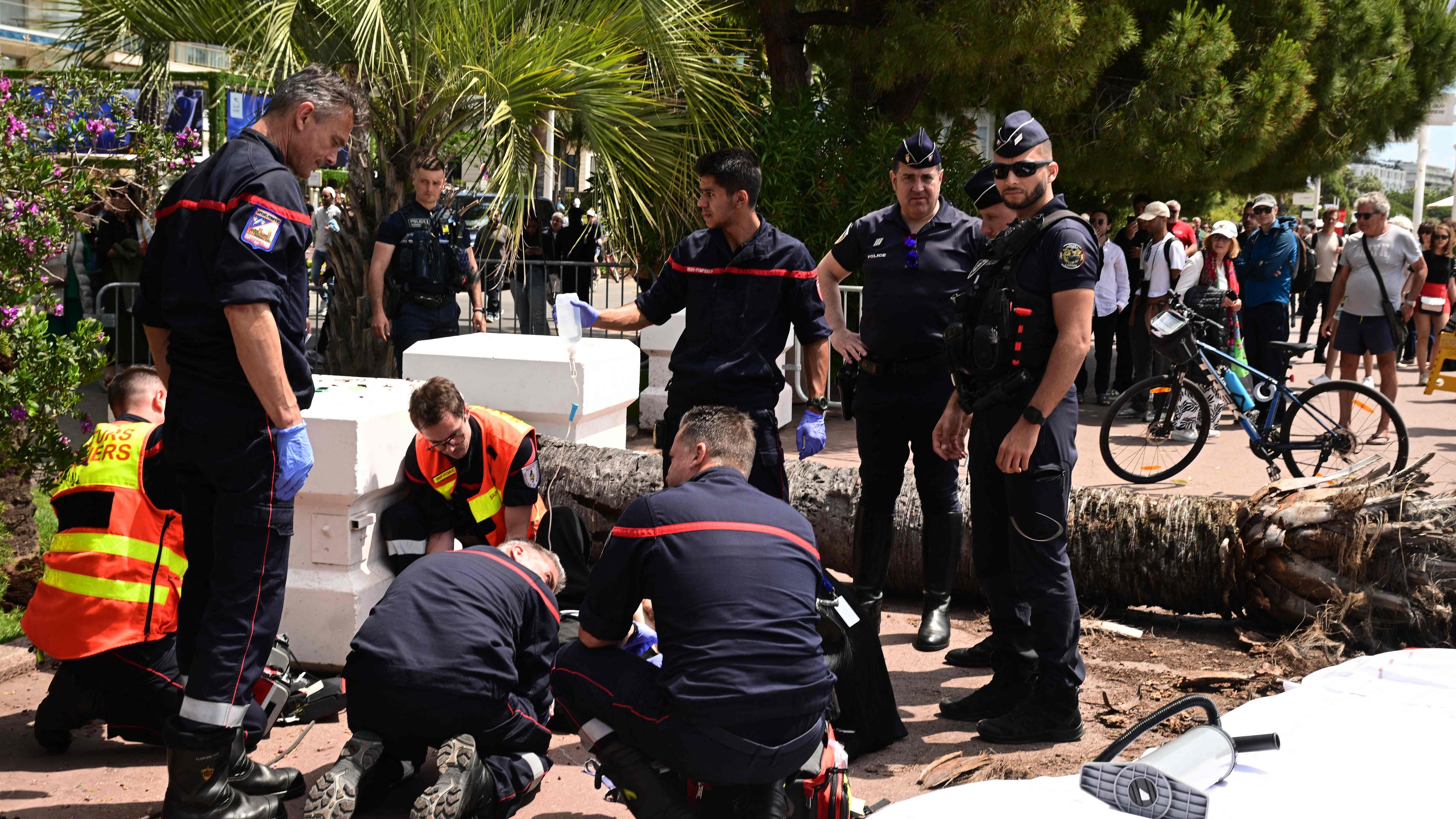 Luxembourgian watches palm crash in Cannes