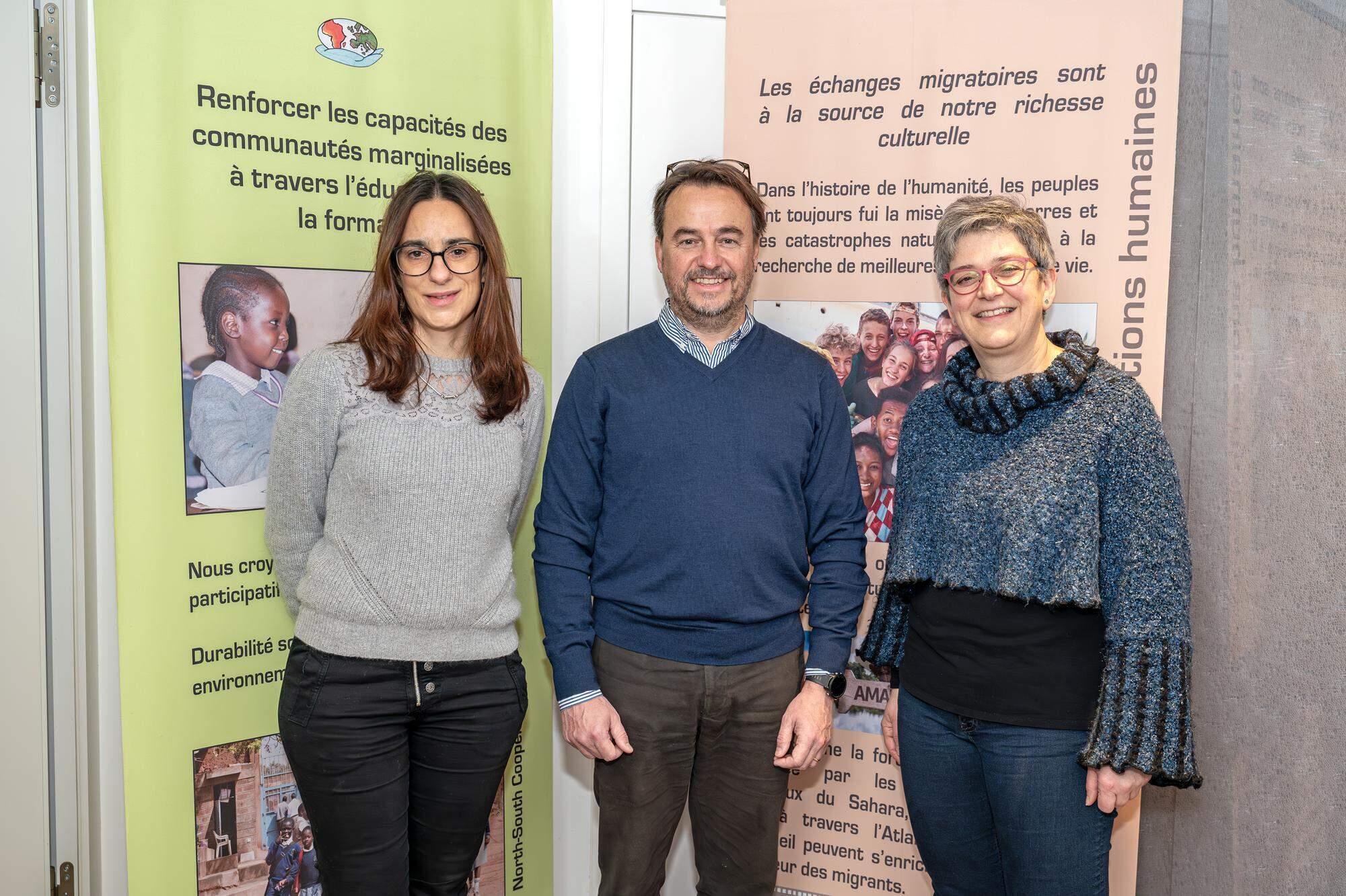 Drei Mitarbeiter und ein gut aufgestelltes Netzwerk von Freiwilligen: Die Coopération Nord-Sud, auf dem Bild Simona Palladino, Roberto Marta und Josiane Hoffmann (v.l.n.r), kümmert sich um die Belange der Geflüchteten. 
