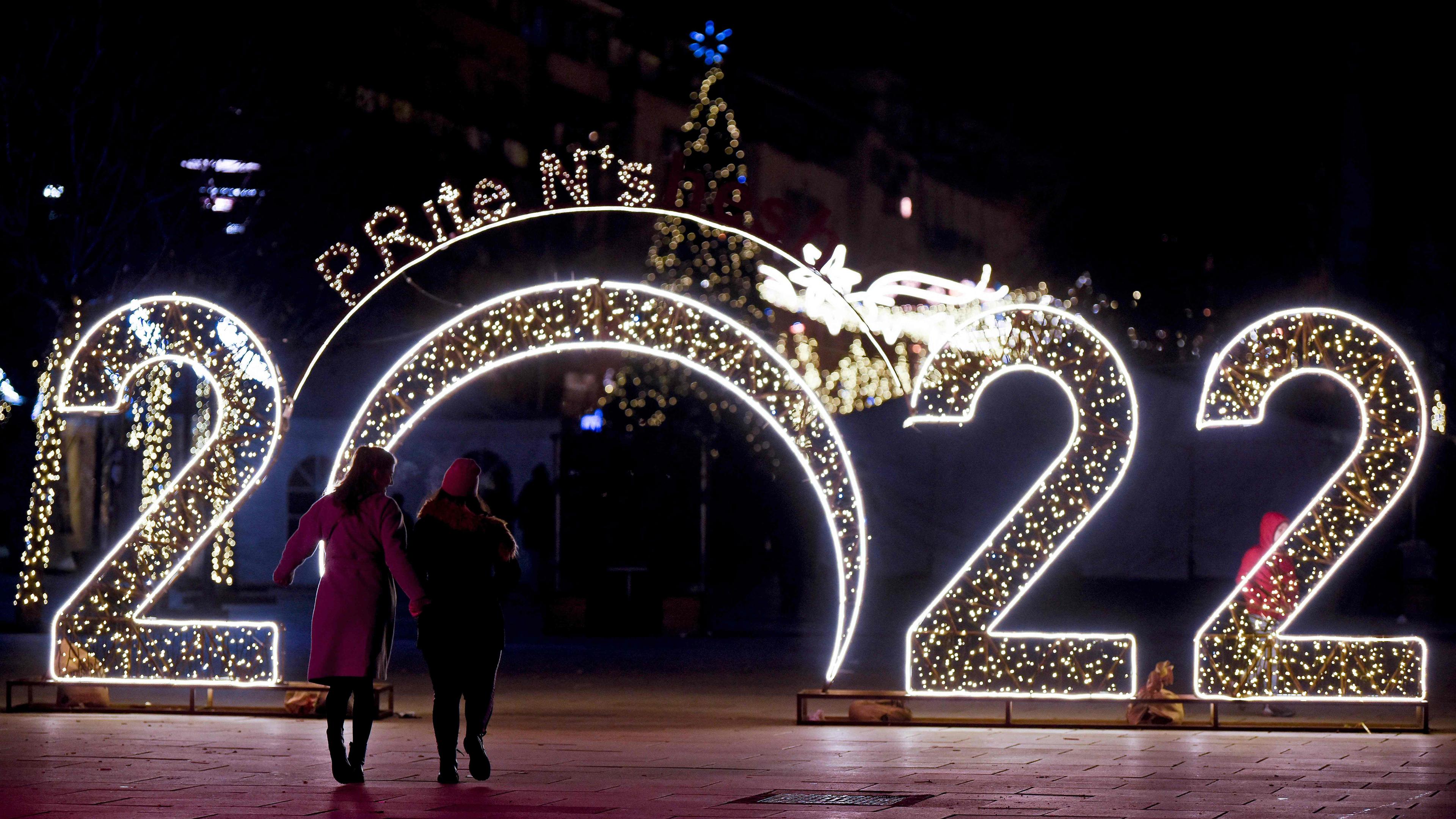 2022 picture. Celebrating New year around the World 2022.