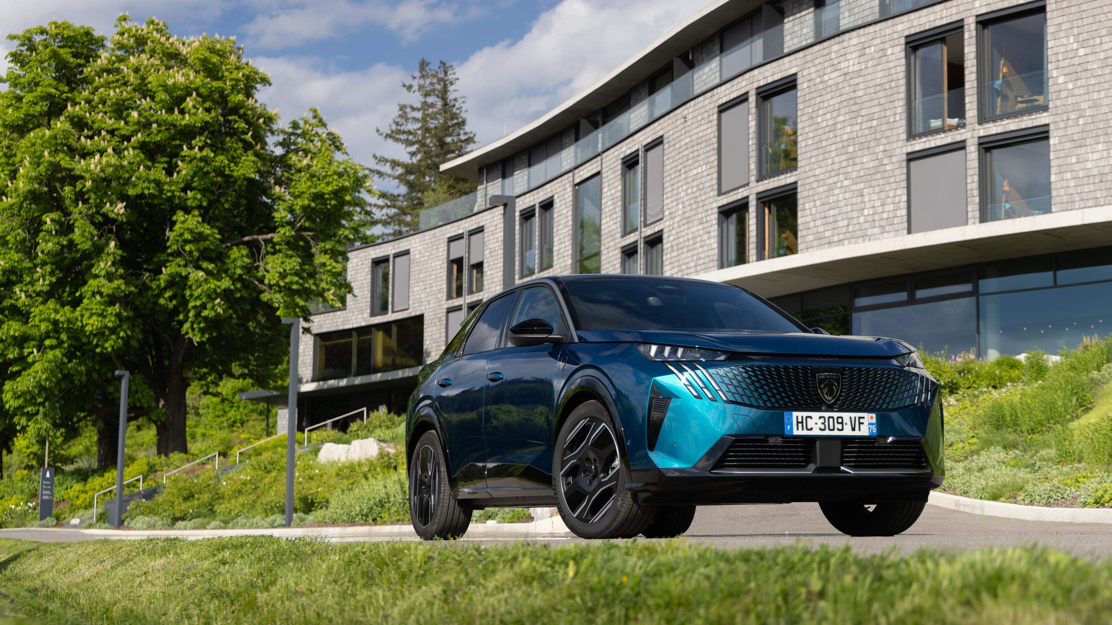 Peugeot E-3008 Dual Motor: The quiet power-or not?