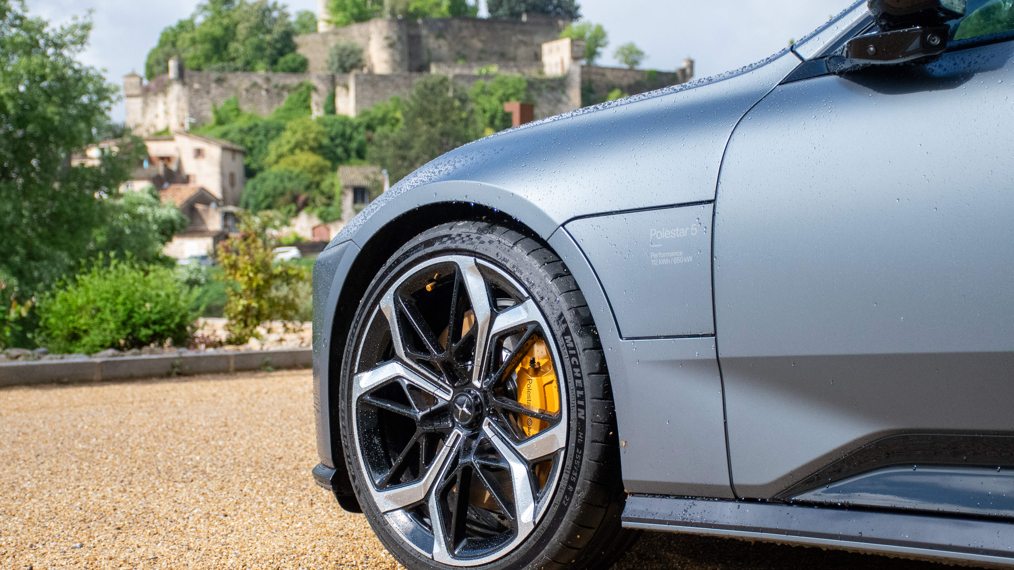 748 oder 884 PS? Welcher Polestar 5 mehr bietet