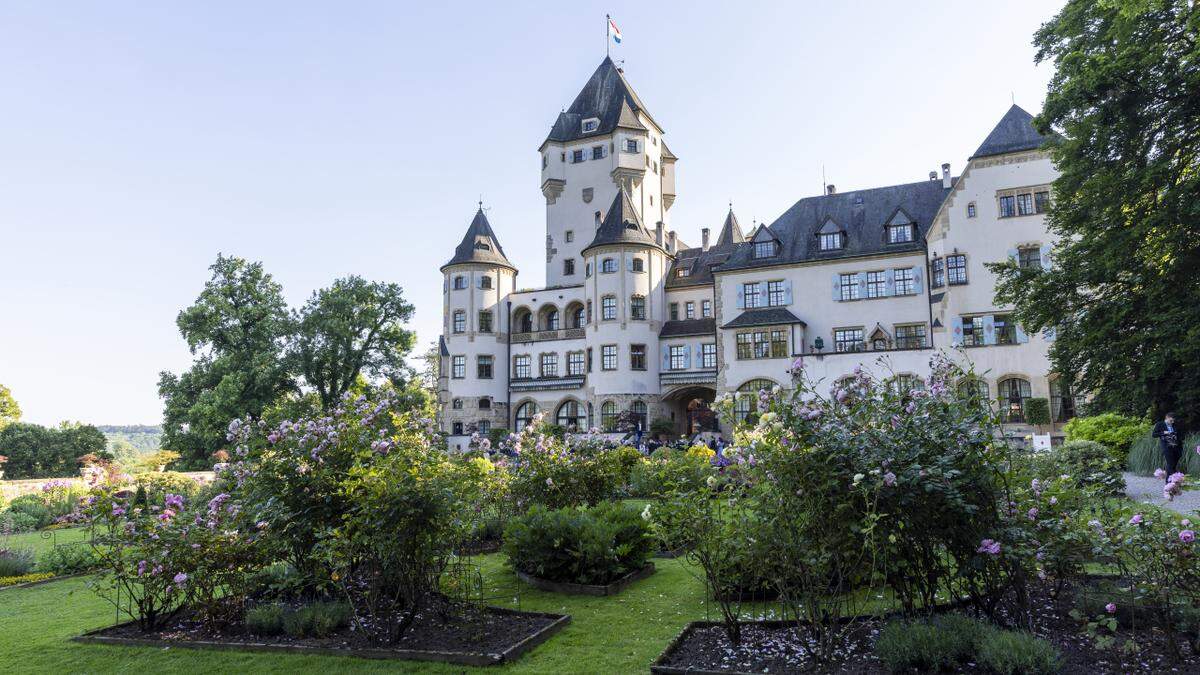 Das-gro-e-Bauprojekt-auf-Schloss-Berg-ruht-erst-mal
