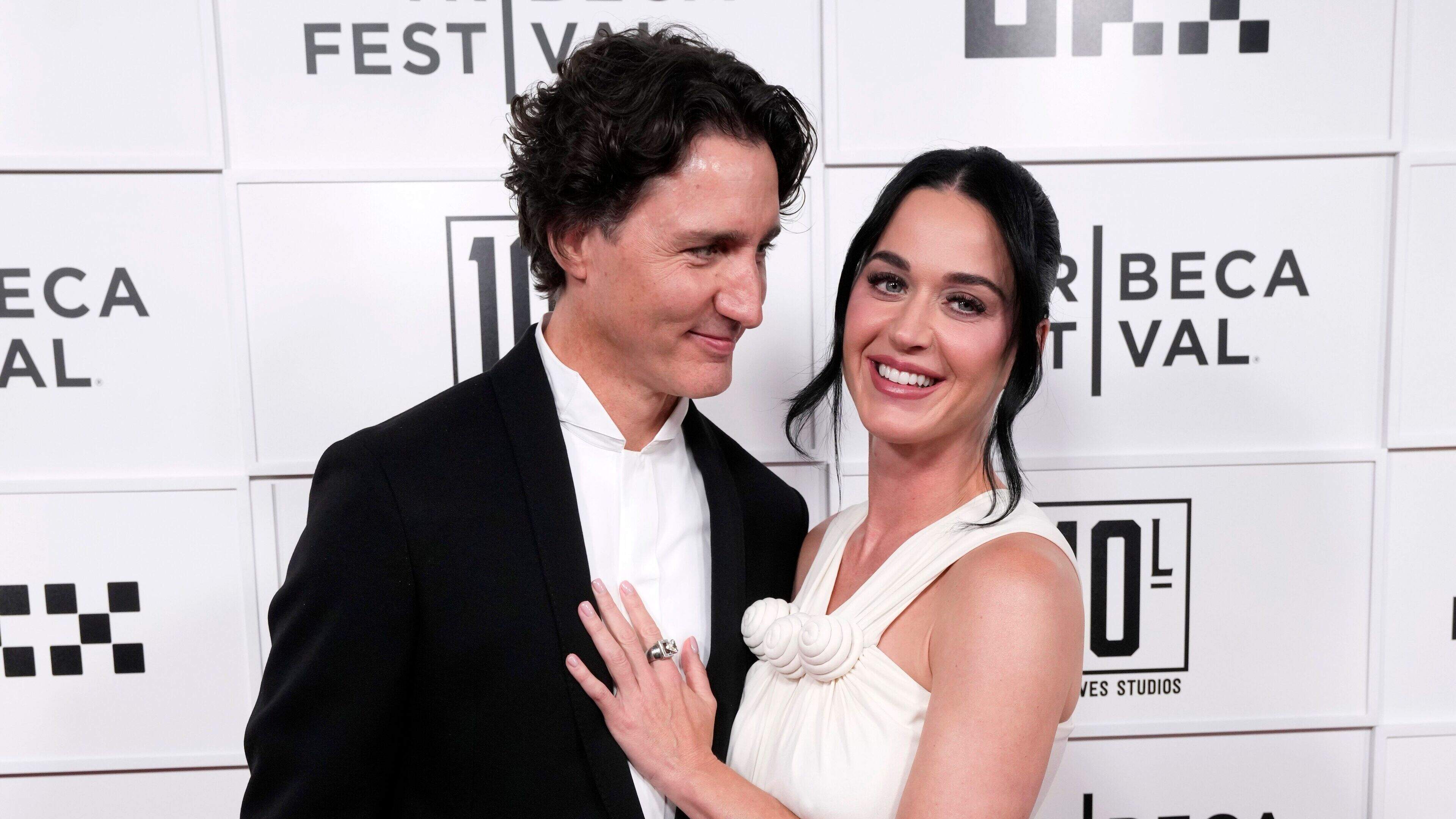 Katy Perry nimmt Trudeau erstmals auf roten Teppic