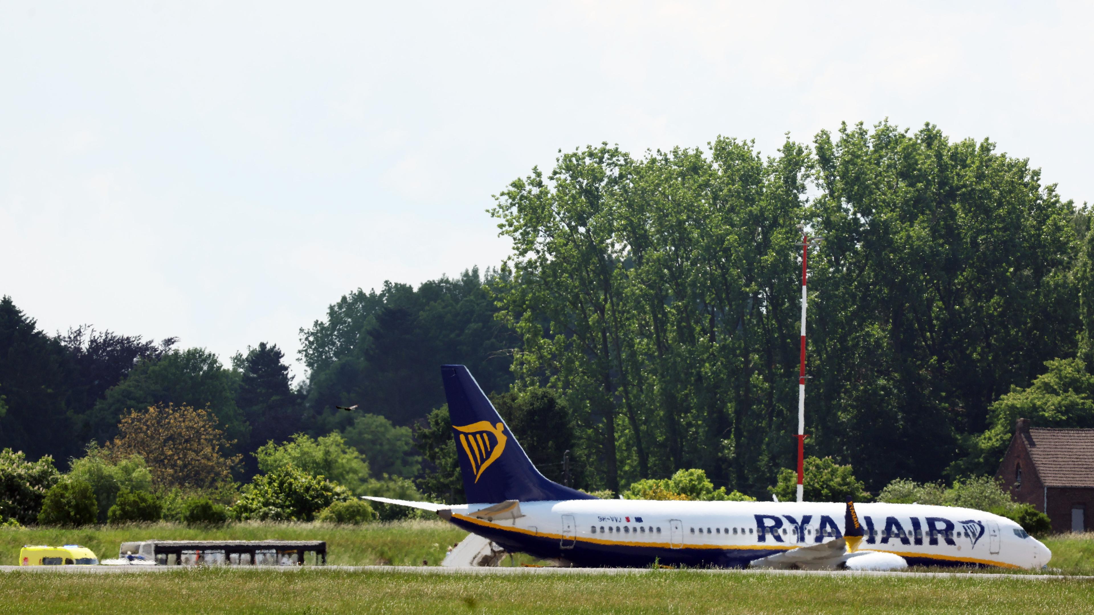 Bomb alarm at Charleroi Airport turns out to be a false report