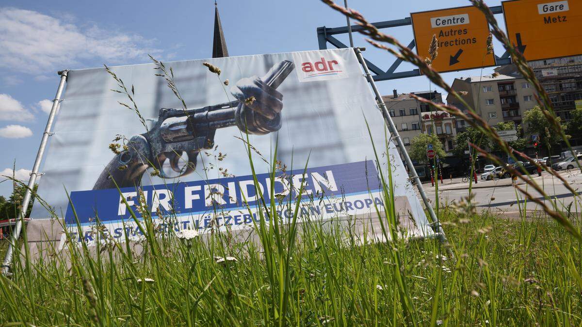 Kulturr-ckblick-Vor-den-Anw-lten-streckte-die-ADR-die-Waffe