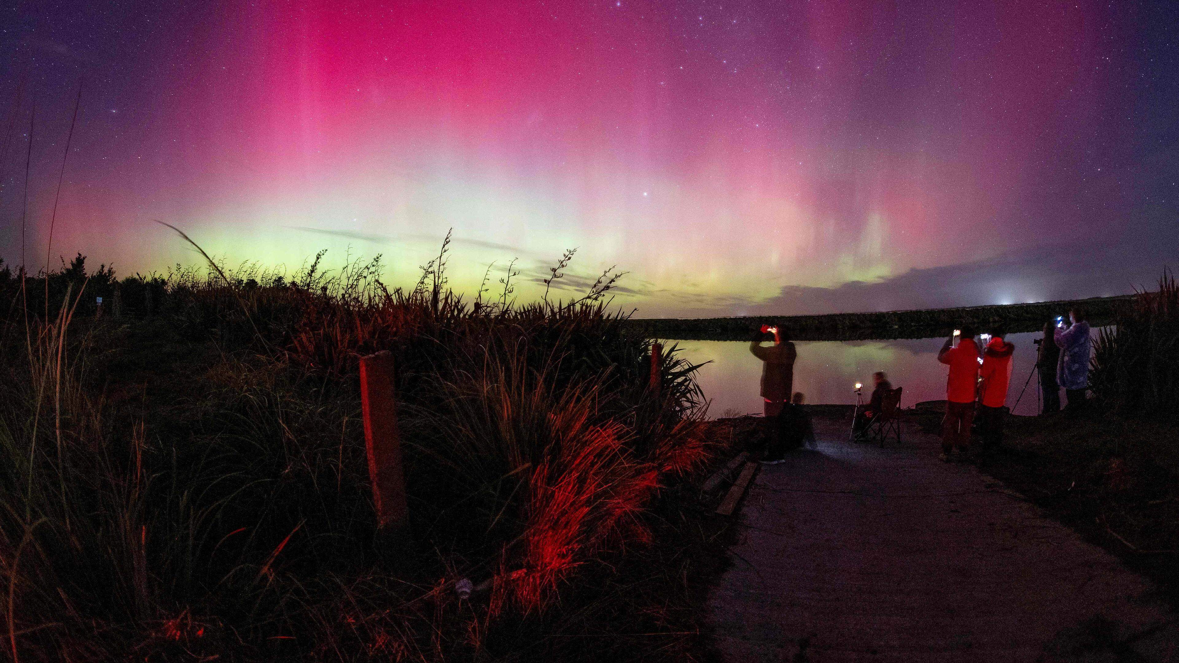 Pictures of the day: southern light with rare value