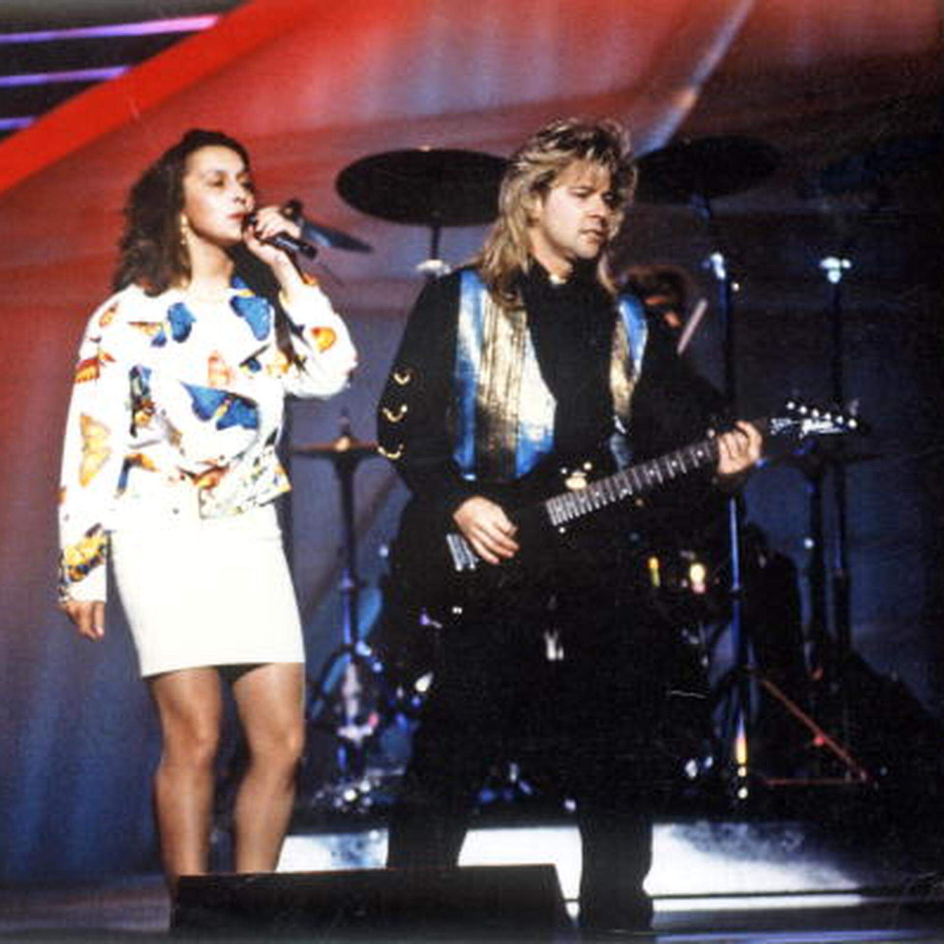 Das Duo Modern Times, bestehend aus Simone Weis und Jimmy Martin, belegte beim ESC 1993 im irischen Millstreet mit dem Lied „Donne-moi une chance“ Platz 20 unter 25 Teilnehmern.