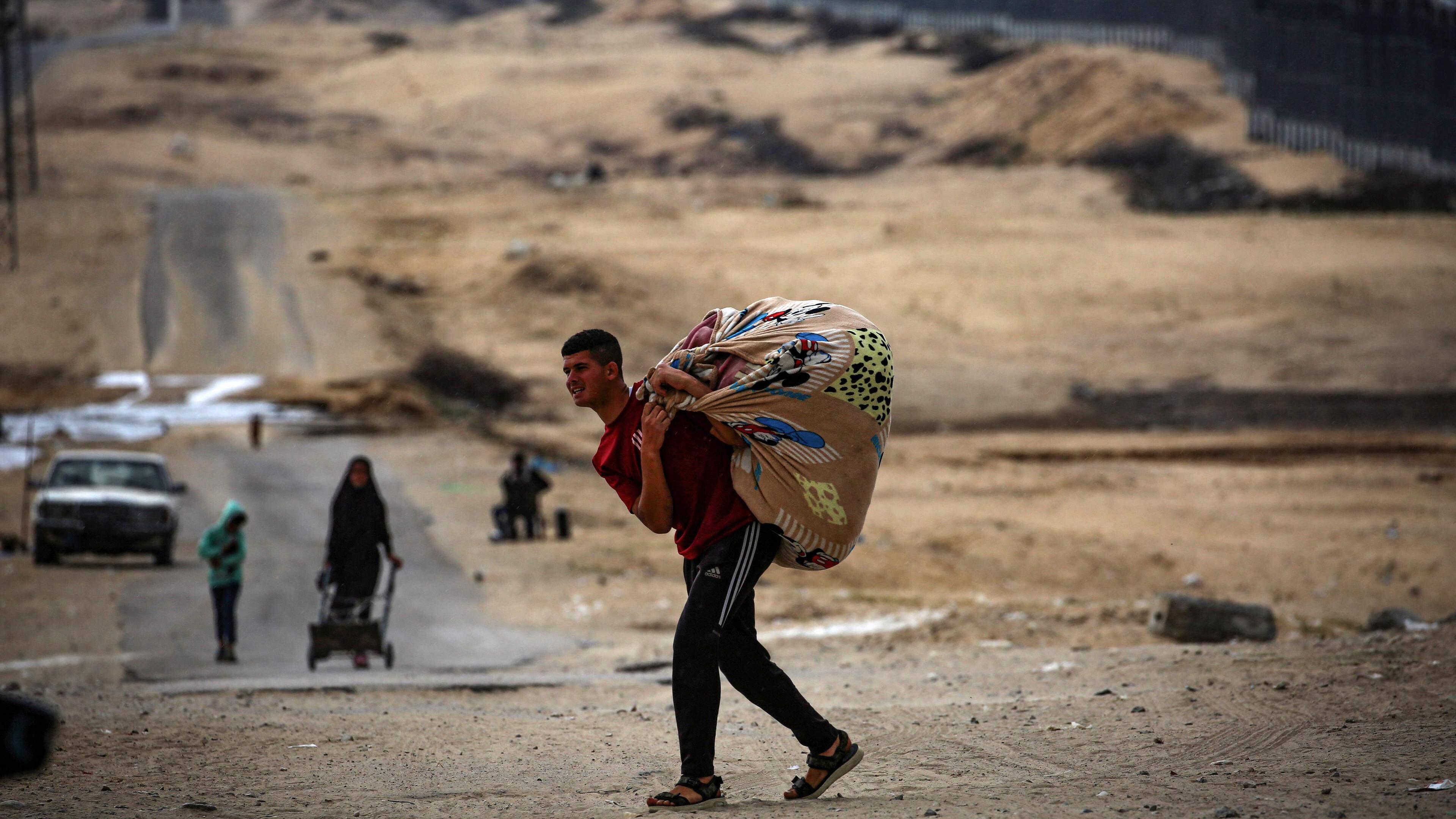 Hunderttausende Menschen fliehen aus Rafah im südlichen Gazastreifen. Dort setzt das israelische Militär seine Offensive trotz internationalen Drucks fort.