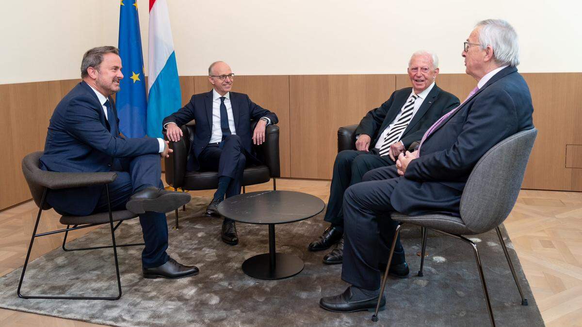 Avantages pour les ex-Premiers ministres : les privilèges de Jacques Santer et Jean-Claude Juncker