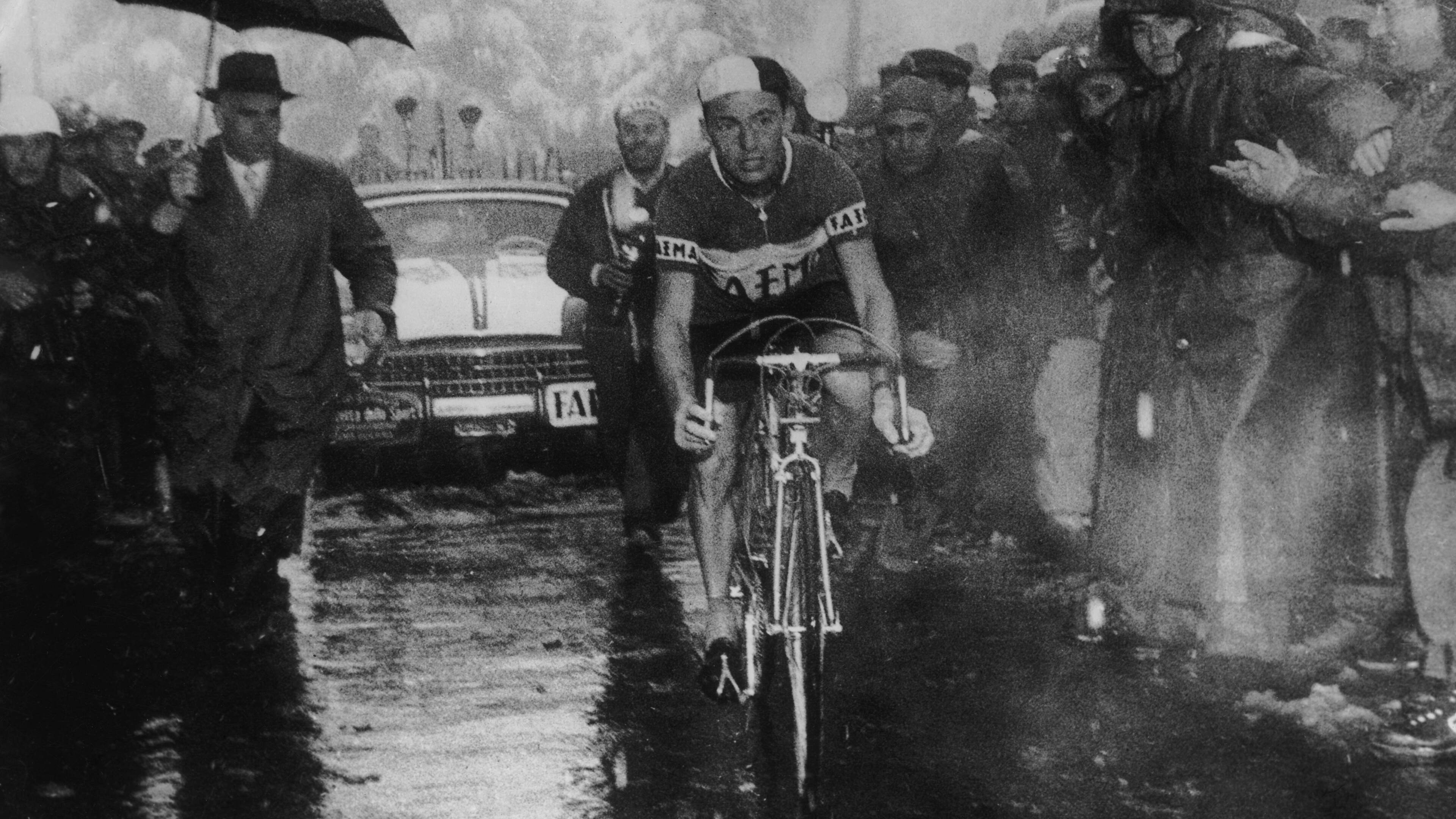 Charly Gaul schockiert die Konkurrenz im Schnee und bei eisi